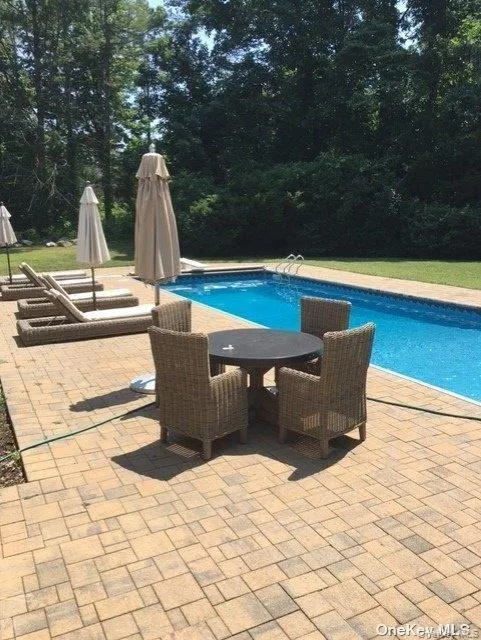 165 Circle Road, Oyster Bay, NY, 4 Bedrooms Bedrooms, 11 Rooms Rooms,4 BathroomsBathrooms,Residential Lease,For Rent,Circle,0,987564 165 Circle Road, Oyster Bay, NY, 4 Bedrooms Bedrooms, 11 Rooms Rooms,4 BathroomsBathrooms,Residential Lease,For Rent,Circle,0,987564