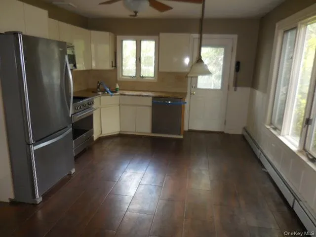 194 Phyllis Drive, Brookhaven, NY, 3 Bedrooms Bedrooms, 5 Rooms Rooms,1 BathroomBathrooms,Residential,For Rent,Phyllis,0,987572 194 Phyllis Drive, Brookhaven, NY, 3 Bedrooms Bedrooms, 5 Rooms Rooms,1 BathroomBathrooms,Residential,For Rent,Phyllis,0,987572