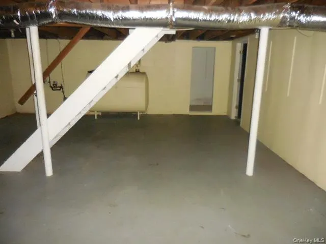 194 Phyllis Drive, Brookhaven, NY, 3 Bedrooms Bedrooms, 5 Rooms Rooms,1 BathroomBathrooms,Residential,For Rent,Phyllis,0,987572 194 Phyllis Drive, Brookhaven, NY, 3 Bedrooms Bedrooms, 5 Rooms Rooms,1 BathroomBathrooms,Residential,For Rent,Phyllis,0,987572