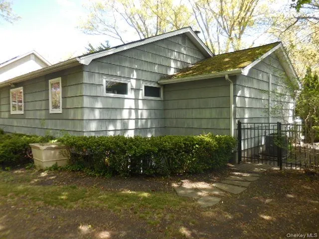 194 Phyllis Drive, Brookhaven, NY, 3 Bedrooms Bedrooms, 5 Rooms Rooms,1 BathroomBathrooms,Residential,For Rent,Phyllis,0,987572 194 Phyllis Drive, Brookhaven, NY, 3 Bedrooms Bedrooms, 5 Rooms Rooms,1 BathroomBathrooms,Residential,For Rent,Phyllis,0,987572