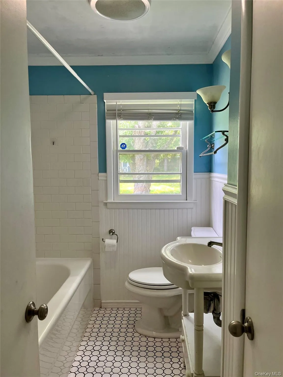 31 Oakland Avenue, Woodbury, NY, 3 Bedrooms Bedrooms, 9 Rooms Rooms,1 BathroomBathrooms,Residential Lease,For Rent,Oakland,0,987578 31 Oakland Avenue, Woodbury, NY, 3 Bedrooms Bedrooms, 9 Rooms Rooms,1 BathroomBathrooms,Residential Lease,For Rent,Oakland,0,987578