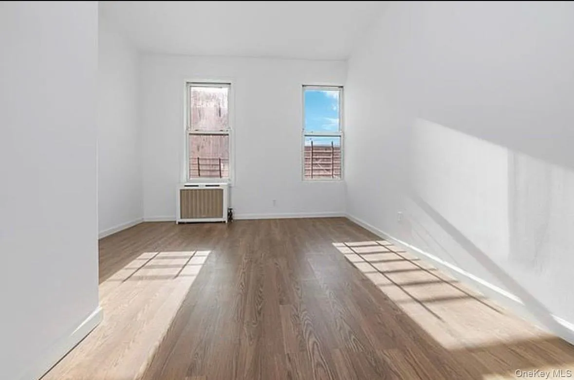 3717 Greenpoint Avenue, New York, NY, 2 Bedrooms Bedrooms, 4 Rooms Rooms,1 BathroomBathrooms,Residential Lease,For Rent,Greenpoint,0,987601 3717 Greenpoint Avenue, New York, NY, 2 Bedrooms Bedrooms, 4 Rooms Rooms,1 BathroomBathrooms,Residential Lease,For Rent,Greenpoint,0,987601