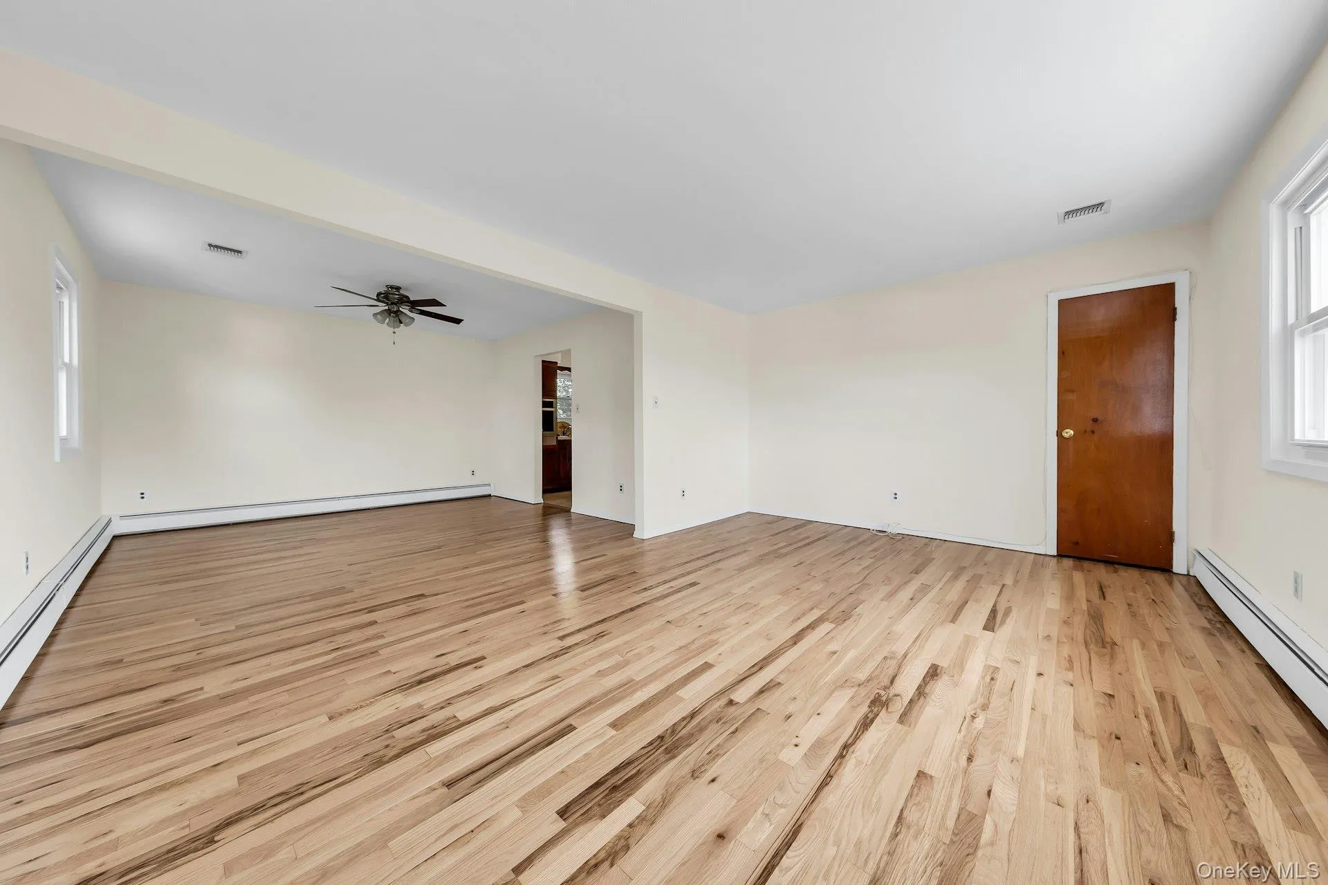 29 Butler Street, Glen Cove, NY, 3 Bedrooms Bedrooms, 5 Rooms Rooms,1 BathroomBathrooms,Residential Lease,For Rent,Butler,0,987602 29 Butler Street, Glen Cove, NY, 3 Bedrooms Bedrooms, 5 Rooms Rooms,1 BathroomBathrooms,Residential Lease,For Rent,Butler,0,987602