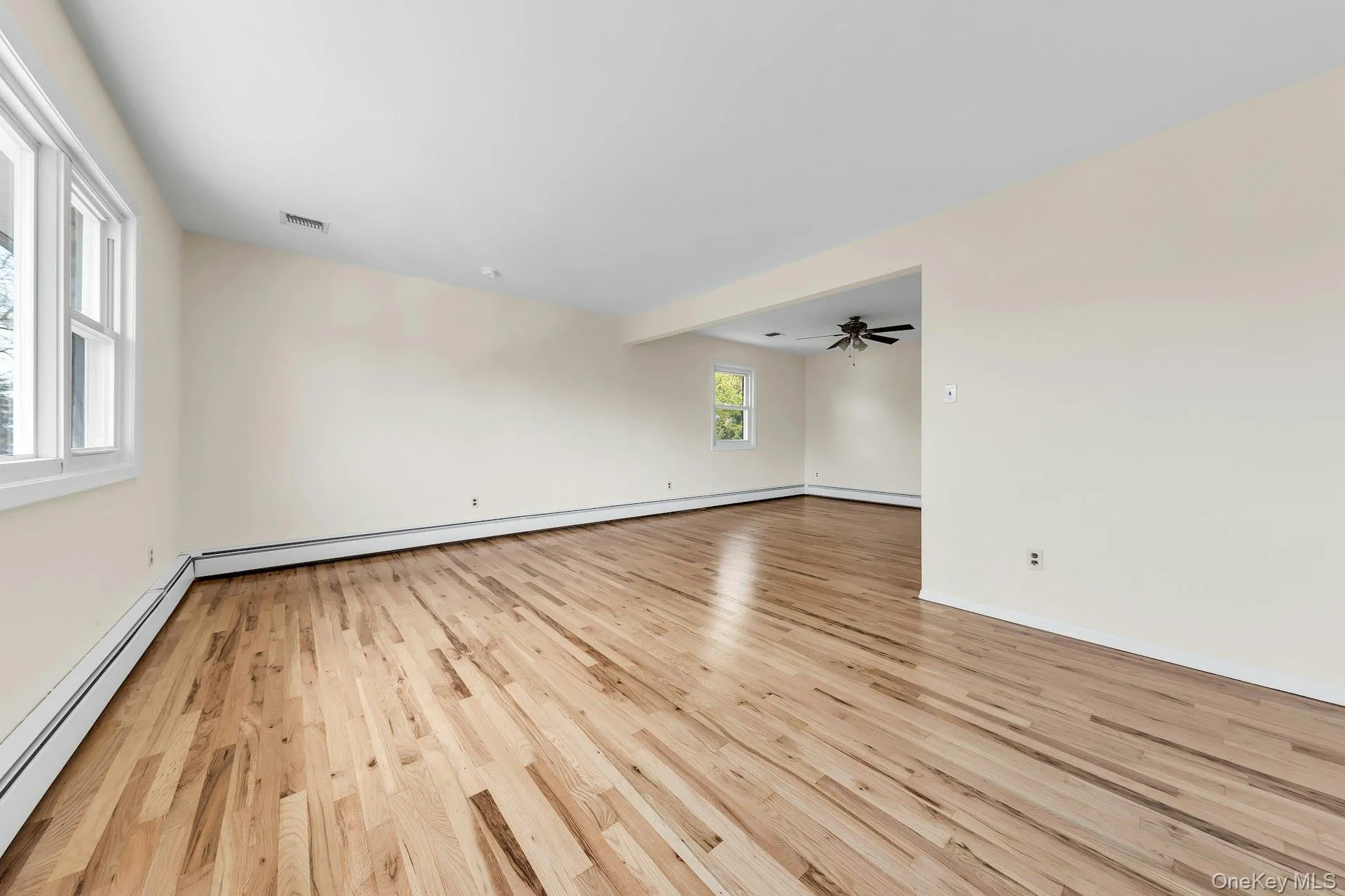 29 Butler Street, Glen Cove, NY, 3 Bedrooms Bedrooms, 5 Rooms Rooms,1 BathroomBathrooms,Residential Lease,For Rent,Butler,0,987602 29 Butler Street, Glen Cove, NY, 3 Bedrooms Bedrooms, 5 Rooms Rooms,1 BathroomBathrooms,Residential Lease,For Rent,Butler,0,987602