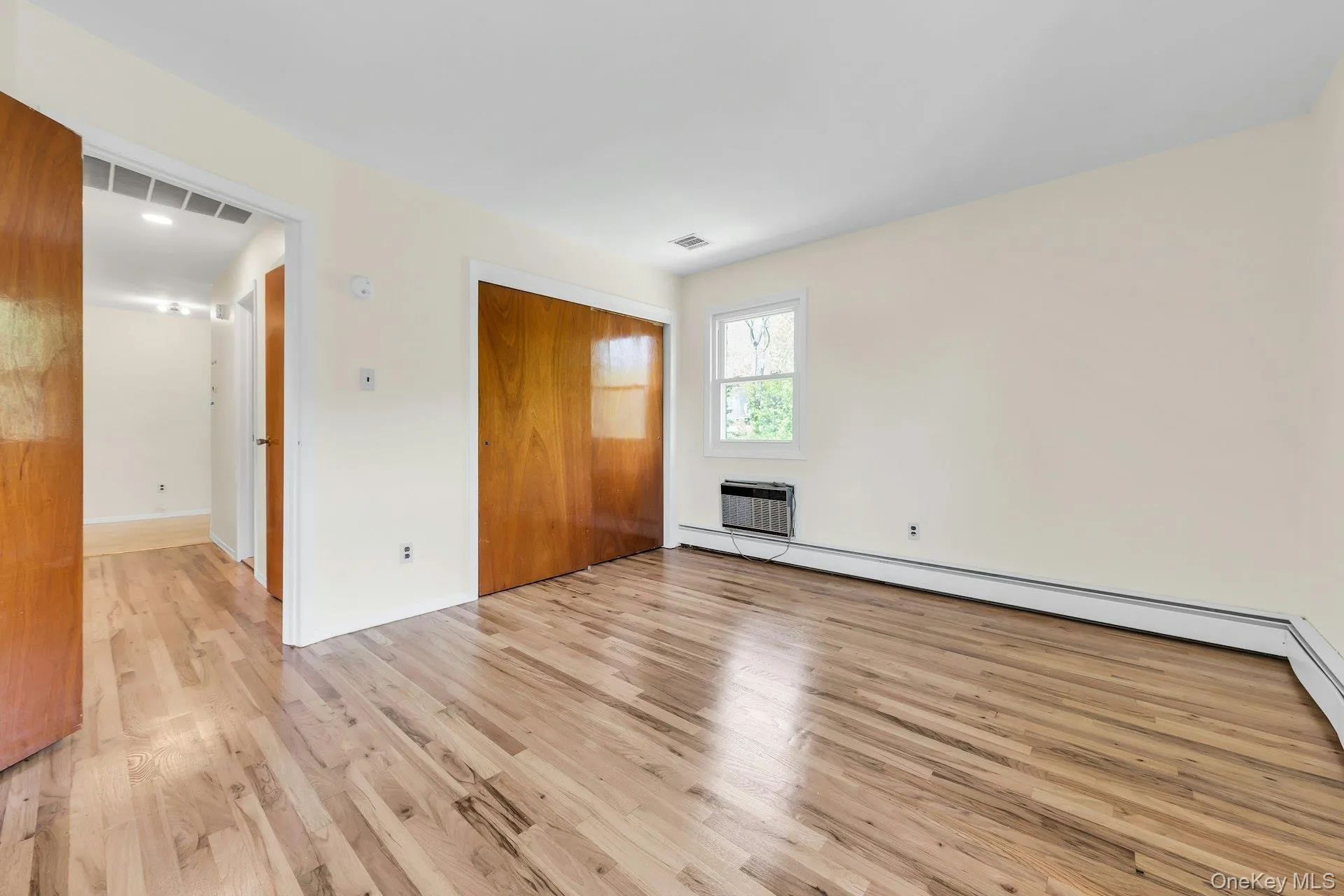29 Butler Street, Glen Cove, NY, 3 Bedrooms Bedrooms, 5 Rooms Rooms,1 BathroomBathrooms,Residential Lease,For Rent,Butler,0,987602 29 Butler Street, Glen Cove, NY, 3 Bedrooms Bedrooms, 5 Rooms Rooms,1 BathroomBathrooms,Residential Lease,For Rent,Butler,0,987602