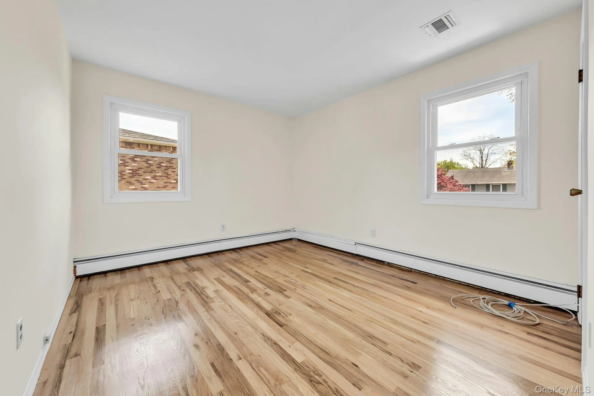 29 Butler Street, Glen Cove, NY, 3 Bedrooms Bedrooms, 5 Rooms Rooms,1 BathroomBathrooms,Residential Lease,For Rent,Butler,0,987602 29 Butler Street, Glen Cove, NY, 3 Bedrooms Bedrooms, 5 Rooms Rooms,1 BathroomBathrooms,Residential Lease,For Rent,Butler,0,987602