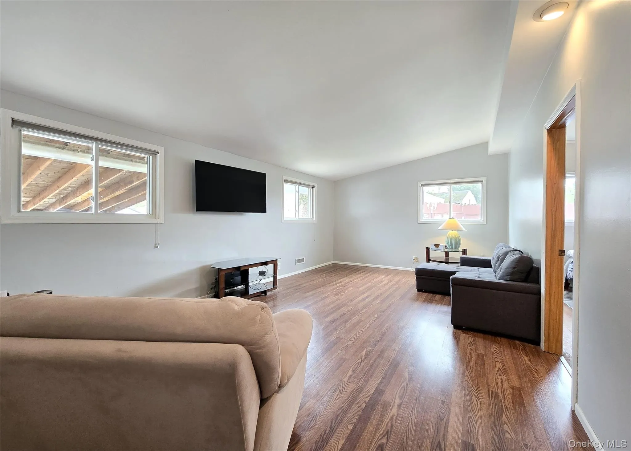 27 Peter Road, Brookhaven, NY, 3 Bedrooms Bedrooms, 5 Rooms Rooms,3 BathroomsBathrooms,Residential,For Rent,Peter,0,KEY987630 27 Peter Road, Brookhaven, NY, 3 Bedrooms Bedrooms, 5 Rooms Rooms,3 BathroomsBathrooms,Residential,For Rent,Peter,0,KEY987630