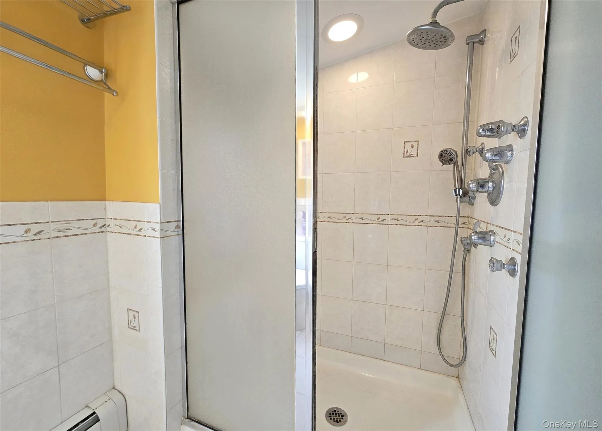 27 Peter Road, Brookhaven, NY, 3 Bedrooms Bedrooms, 5 Rooms Rooms,3 BathroomsBathrooms,Residential,For Rent,Peter,0,KEY987630 27 Peter Road, Brookhaven, NY, 3 Bedrooms Bedrooms, 5 Rooms Rooms,3 BathroomsBathrooms,Residential,For Rent,Peter,0,KEY987630