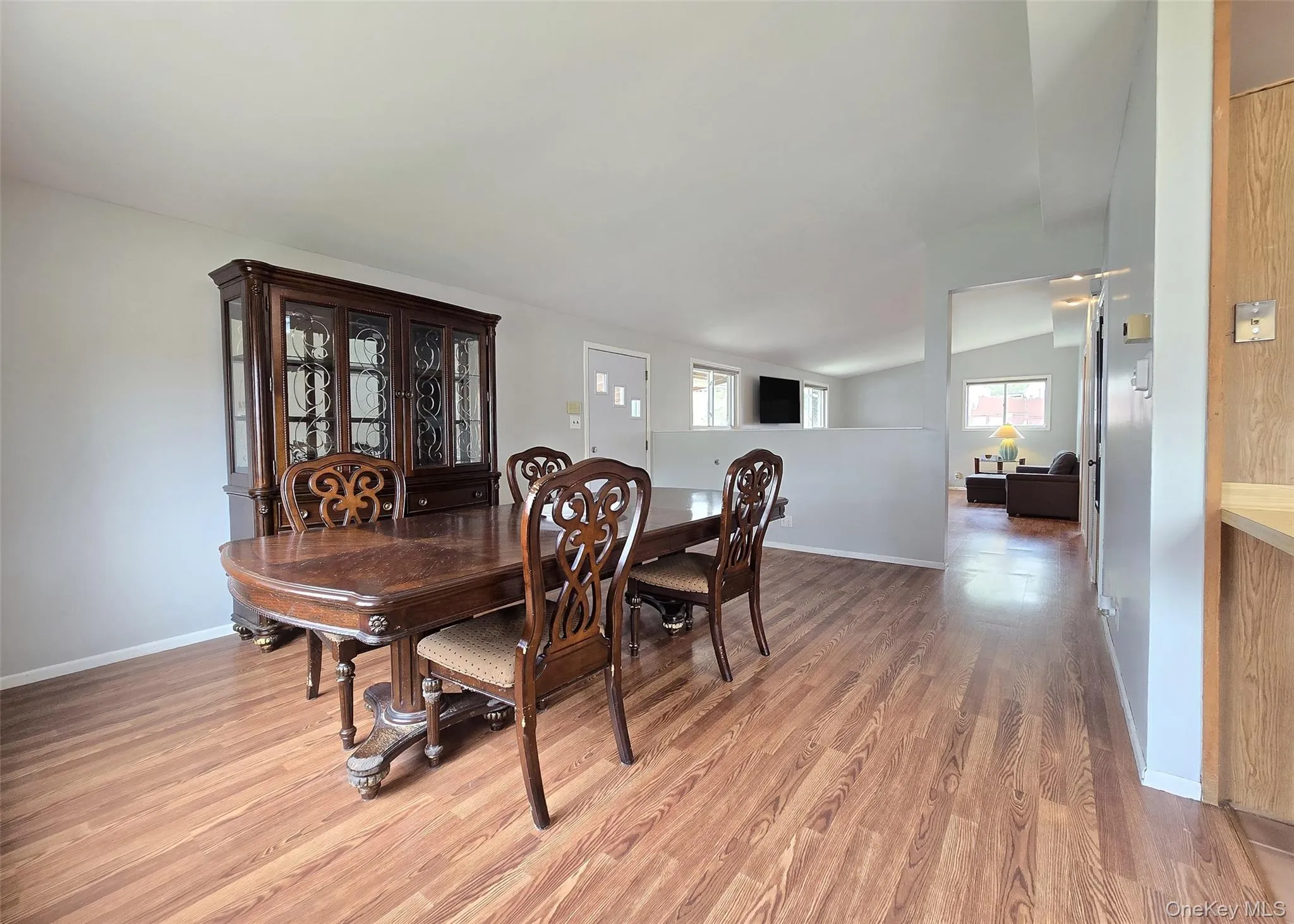 27 Peter Road, Brookhaven, NY, 3 Bedrooms Bedrooms, 5 Rooms Rooms,3 BathroomsBathrooms,Residential,For Rent,Peter,0,KEY987630 27 Peter Road, Brookhaven, NY, 3 Bedrooms Bedrooms, 5 Rooms Rooms,3 BathroomsBathrooms,Residential,For Rent,Peter,0,KEY987630