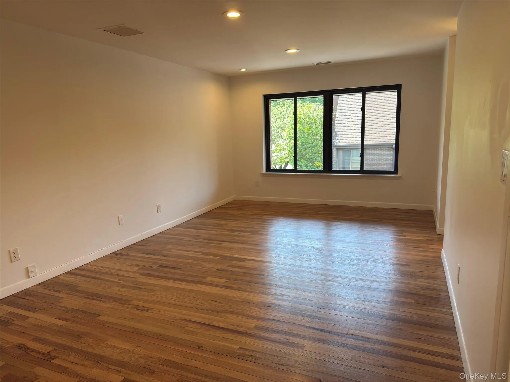 15 Oldfield Road, North Hempstead, NY, 3 Bedrooms Bedrooms, 7 Rooms Rooms,2 BathroomsBathrooms,Residential Lease,For Rent,Oldfield,0,987639 15 Oldfield Road, North Hempstead, NY, 3 Bedrooms Bedrooms, 7 Rooms Rooms,2 BathroomsBathrooms,Residential Lease,For Rent,Oldfield,0,987639