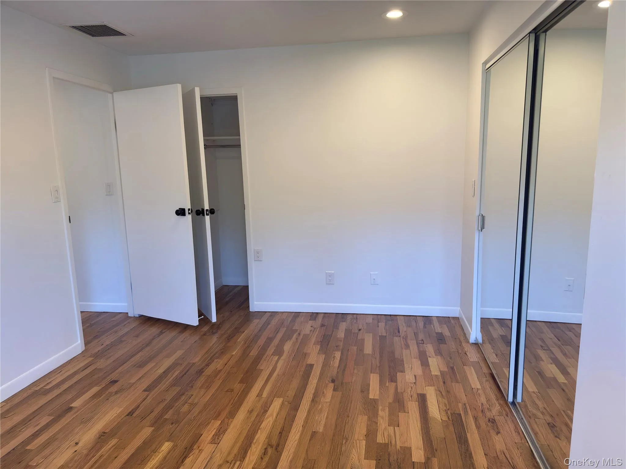 15 Oldfield Road, North Hempstead, NY, 3 Bedrooms Bedrooms, 7 Rooms Rooms,2 BathroomsBathrooms,Residential Lease,For Rent,Oldfield,0,987639 15 Oldfield Road, North Hempstead, NY, 3 Bedrooms Bedrooms, 7 Rooms Rooms,2 BathroomsBathrooms,Residential Lease,For Rent,Oldfield,0,987639