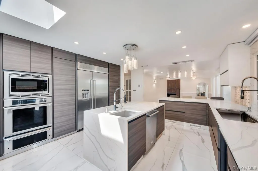 278 Waverly Avenue, Hempstead, NY, 4 Bedrooms Bedrooms, 10 Rooms Rooms,4 BathroomsBathrooms,Residential,For Rent,Waverly,0,987641 278 Waverly Avenue, Hempstead, NY, 4 Bedrooms Bedrooms, 10 Rooms Rooms,4 BathroomsBathrooms,Residential,For Rent,Waverly,0,987641