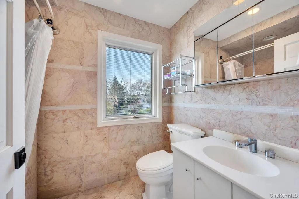 278 Waverly Avenue, Hempstead, NY, 4 Bedrooms Bedrooms, 10 Rooms Rooms,4 BathroomsBathrooms,Residential,For Rent,Waverly,0,987641 278 Waverly Avenue, Hempstead, NY, 4 Bedrooms Bedrooms, 10 Rooms Rooms,4 BathroomsBathrooms,Residential,For Rent,Waverly,0,987641