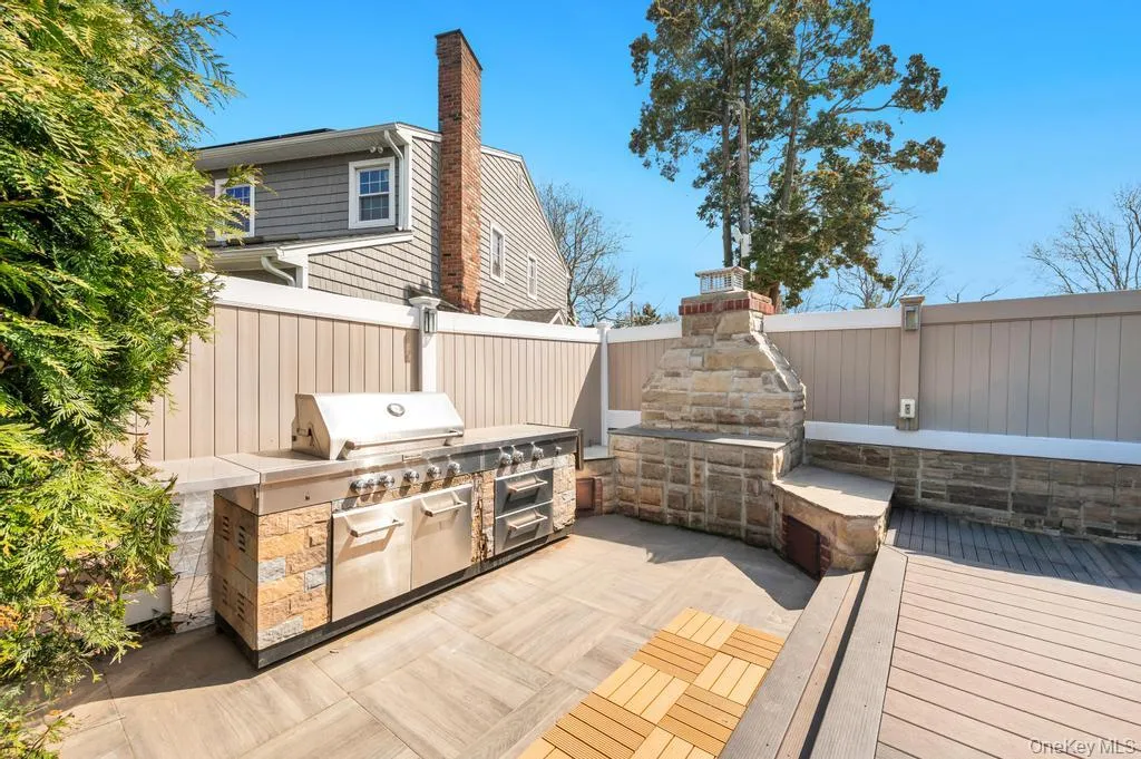 278 Waverly Avenue, Hempstead, NY, 4 Bedrooms Bedrooms, 10 Rooms Rooms,4 BathroomsBathrooms,Residential,For Rent,Waverly,0,987641 278 Waverly Avenue, Hempstead, NY, 4 Bedrooms Bedrooms, 10 Rooms Rooms,4 BathroomsBathrooms,Residential,For Rent,Waverly,0,987641
