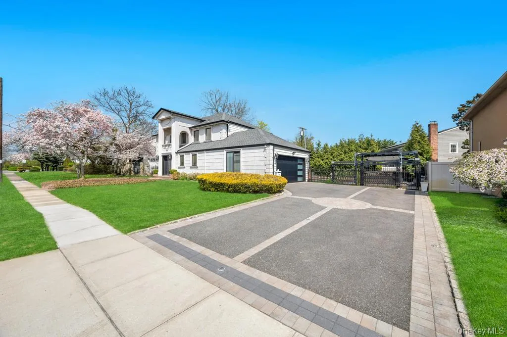 278 Waverly Avenue, Hempstead, NY, 4 Bedrooms Bedrooms, 10 Rooms Rooms,4 BathroomsBathrooms,Residential,For Rent,Waverly,0,987641 278 Waverly Avenue, Hempstead, NY, 4 Bedrooms Bedrooms, 10 Rooms Rooms,4 BathroomsBathrooms,Residential,For Rent,Waverly,0,987641