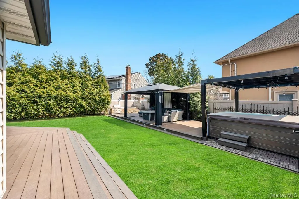 278 Waverly Avenue, Hempstead, NY, 4 Bedrooms Bedrooms, 10 Rooms Rooms,4 BathroomsBathrooms,Residential,For Rent,Waverly,0,987641 278 Waverly Avenue, Hempstead, NY, 4 Bedrooms Bedrooms, 10 Rooms Rooms,4 BathroomsBathrooms,Residential,For Rent,Waverly,0,987641