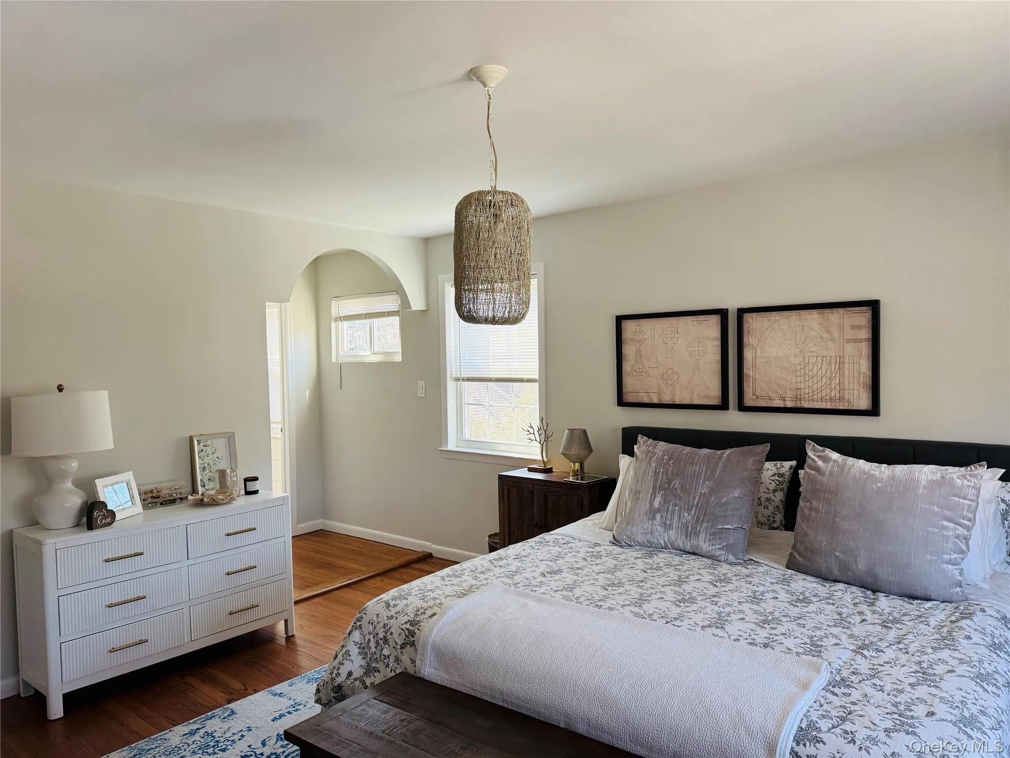 Large bedroom with an alcove for an office desk, walk in closets and ensuite bath Large bedroom with an alcove for an office desk, walk in closets and ensuite bath