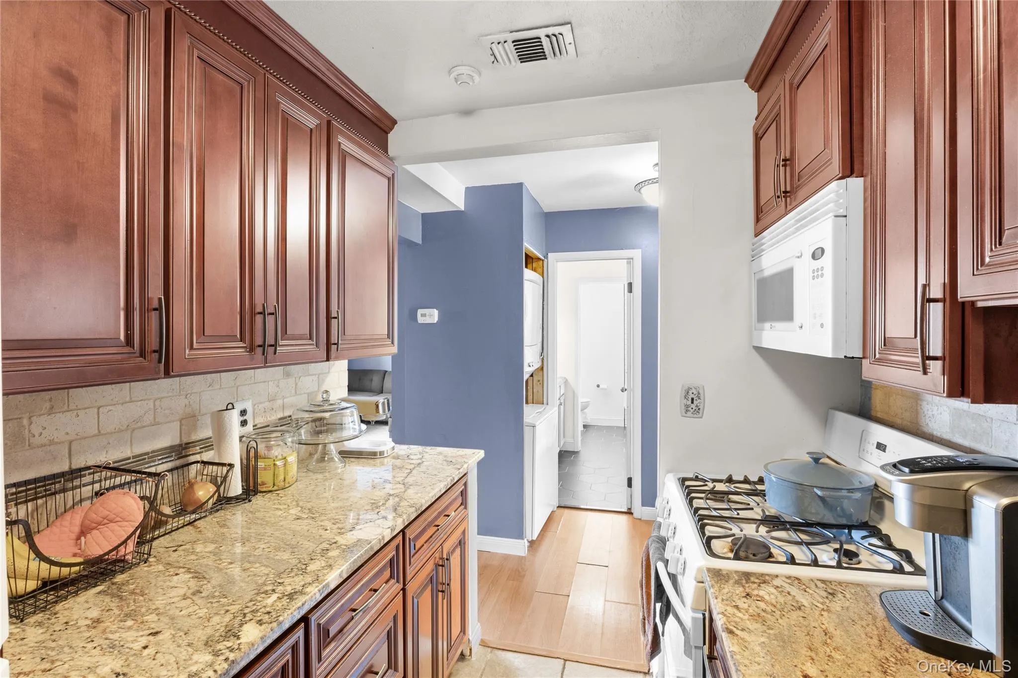 271 Lake Pointe Circle, Brookhaven, NY, 2 Bedrooms Bedrooms, 5 Rooms Rooms,1 BathroomBathrooms,Residential,For Rent,Lake Pointe Circle,0,987652 271 Lake Pointe Circle, Brookhaven, NY, 2 Bedrooms Bedrooms, 5 Rooms Rooms,1 BathroomBathrooms,Residential,For Rent,Lake Pointe Circle,0,987652