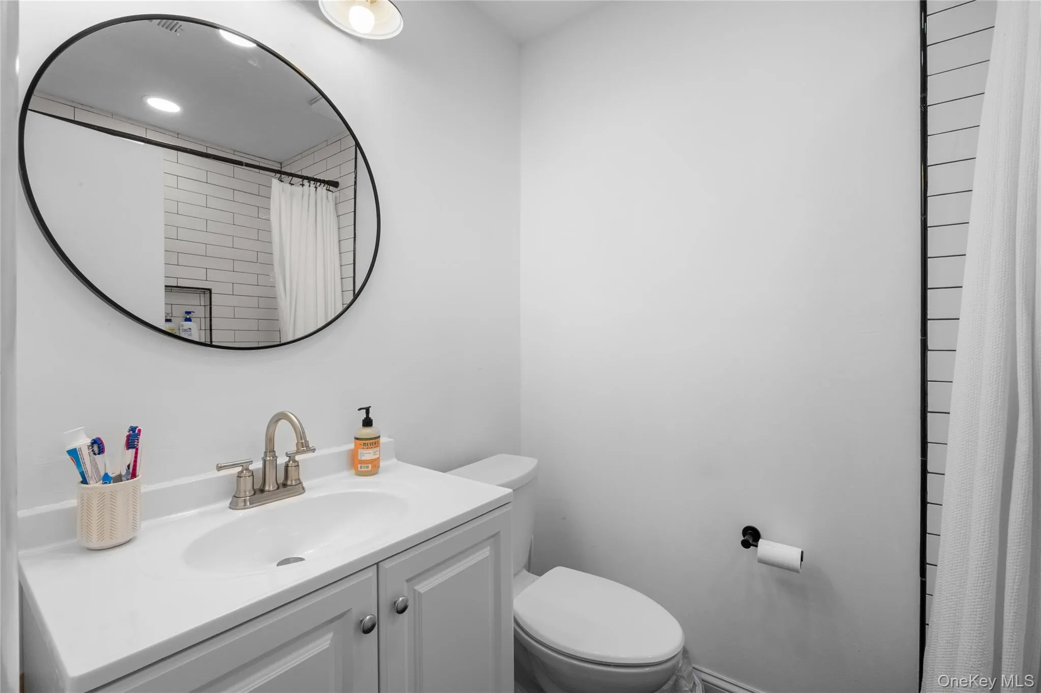 271 Lake Pointe Circle, Brookhaven, NY, 2 Bedrooms Bedrooms, 5 Rooms Rooms,1 BathroomBathrooms,Residential,For Rent,Lake Pointe Circle,0,987652 271 Lake Pointe Circle, Brookhaven, NY, 2 Bedrooms Bedrooms, 5 Rooms Rooms,1 BathroomBathrooms,Residential,For Rent,Lake Pointe Circle,0,987652
