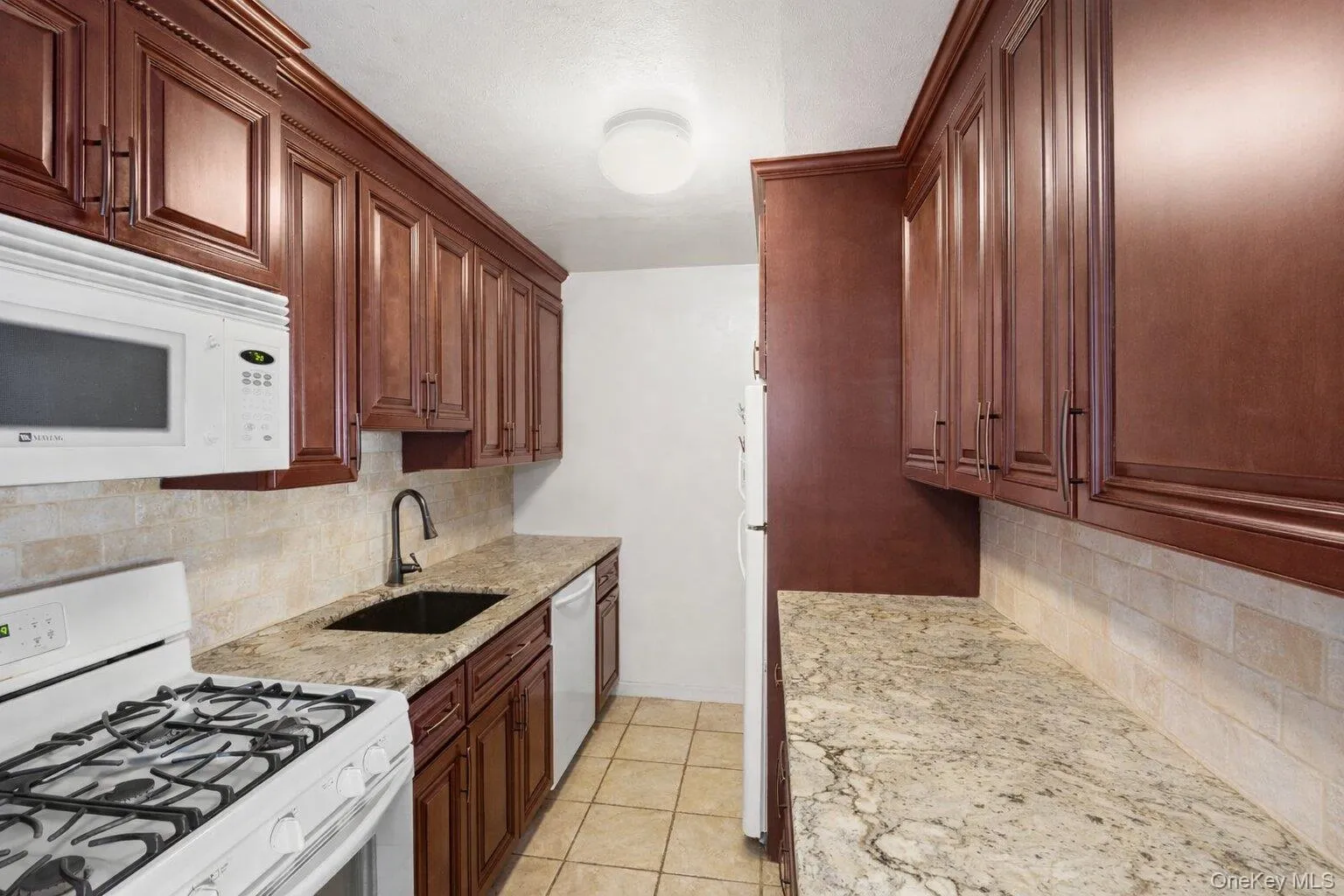 271 Lake Pointe Circle, Brookhaven, NY, 2 Bedrooms Bedrooms, 5 Rooms Rooms,1 BathroomBathrooms,Residential,For Rent,Lake Pointe Circle,0,987652 271 Lake Pointe Circle, Brookhaven, NY, 2 Bedrooms Bedrooms, 5 Rooms Rooms,1 BathroomBathrooms,Residential,For Rent,Lake Pointe Circle,0,987652