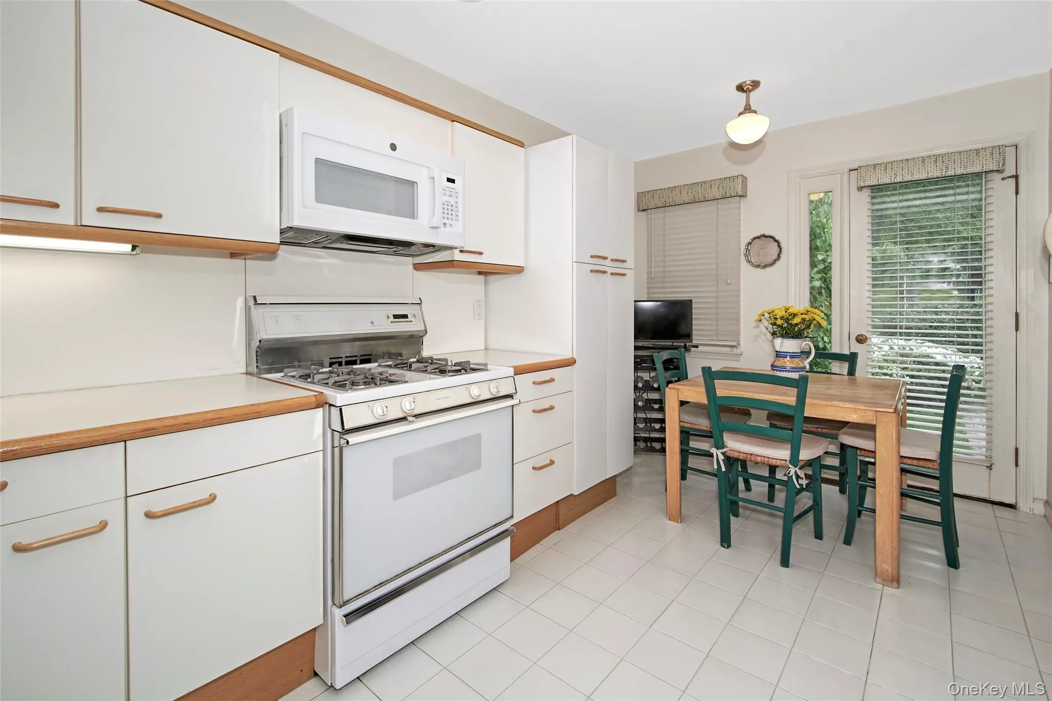 3 Ingleside Lane, White Plains, NY, 2 Bedrooms Bedrooms, 6 Rooms Rooms,3 BathroomsBathrooms,Residential,For Rent,Ingleside,0,987683 3 Ingleside Lane, White Plains, NY, 2 Bedrooms Bedrooms, 6 Rooms Rooms,3 BathroomsBathrooms,Residential,For Rent,Ingleside,0,987683