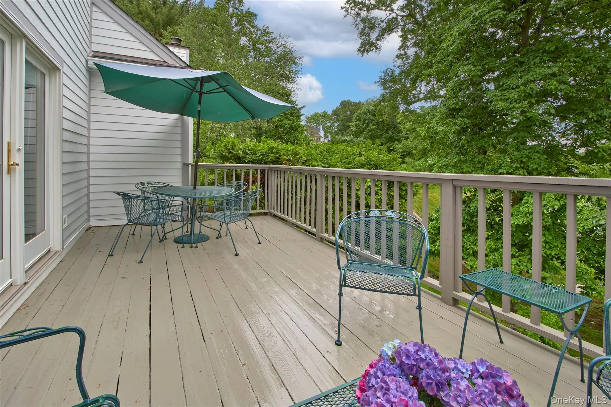 Lovely Deck offering great privacy with expansive view. Lovely Deck offering great privacy with expansive view.