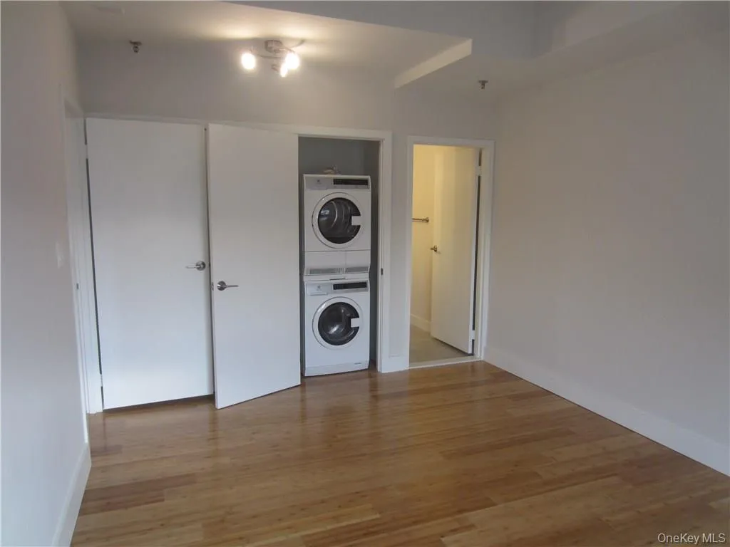 123 Mamaroneck Avenue, Mamaroneck, NY, 2 Bedrooms Bedrooms, 4 Rooms Rooms,2 BathroomsBathrooms,Residential Lease,For Rent,Mamaroneck,0,987698 123 Mamaroneck Avenue, Mamaroneck, NY, 2 Bedrooms Bedrooms, 4 Rooms Rooms,2 BathroomsBathrooms,Residential Lease,For Rent,Mamaroneck,0,987698