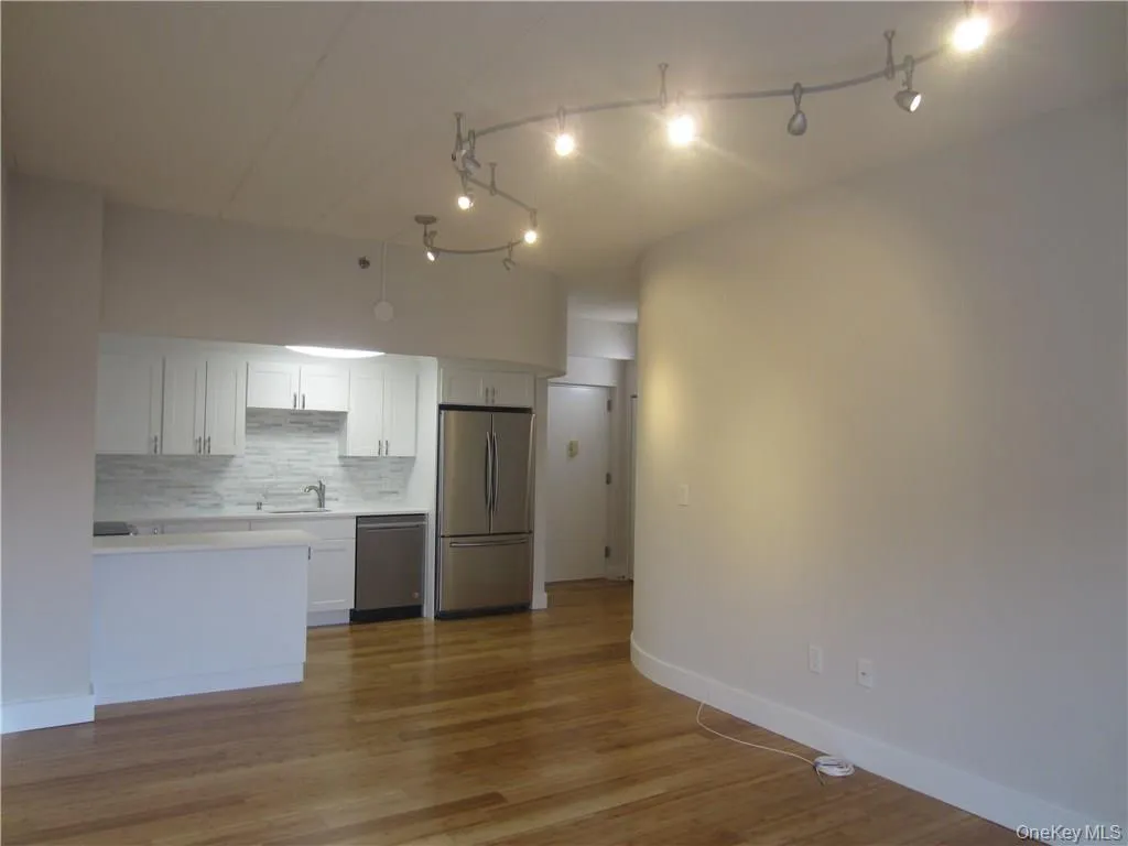 123 Mamaroneck Avenue, Mamaroneck, NY, 2 Bedrooms Bedrooms, 4 Rooms Rooms,2 BathroomsBathrooms,Residential Lease,For Rent,Mamaroneck,0,987698 123 Mamaroneck Avenue, Mamaroneck, NY, 2 Bedrooms Bedrooms, 4 Rooms Rooms,2 BathroomsBathrooms,Residential Lease,For Rent,Mamaroneck,0,987698