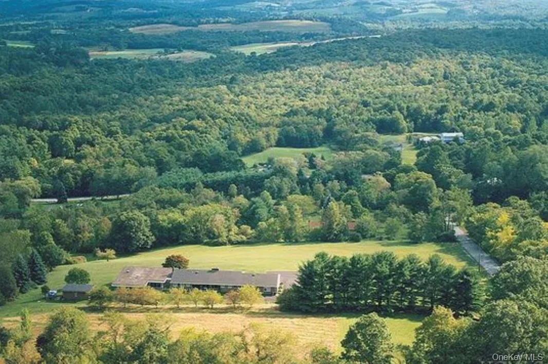 Aerial view South Aerial view South