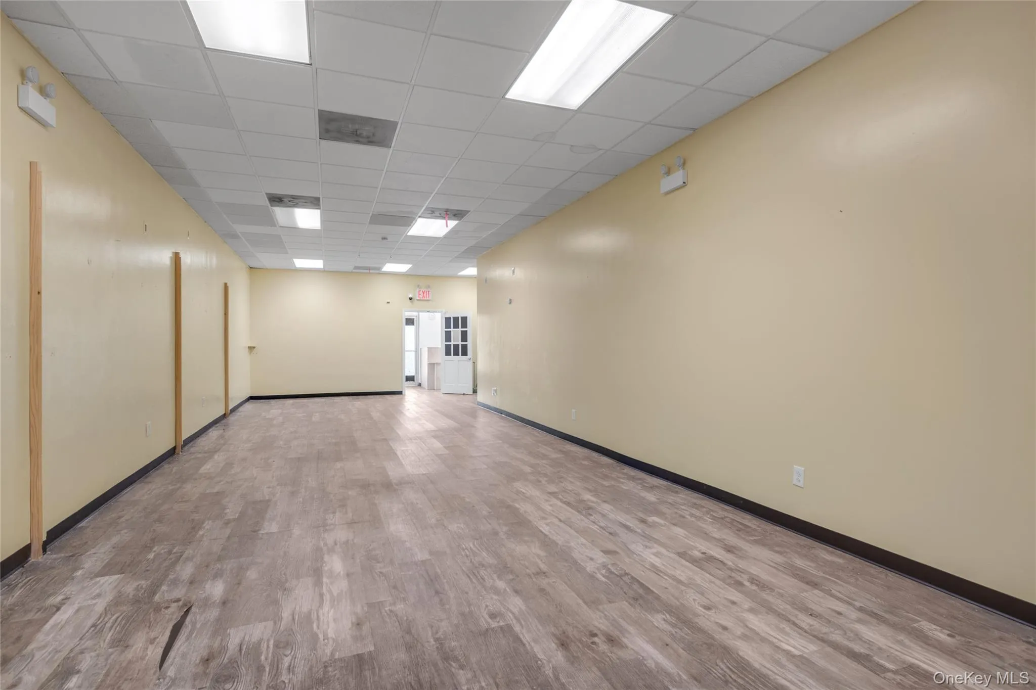 15 Deer Park Road, Huntington, NY, ,Commercial Lease,For Rent,Deer Park,0,987708 15 Deer Park Road, Huntington, NY, ,Commercial Lease,For Rent,Deer Park,0,987708