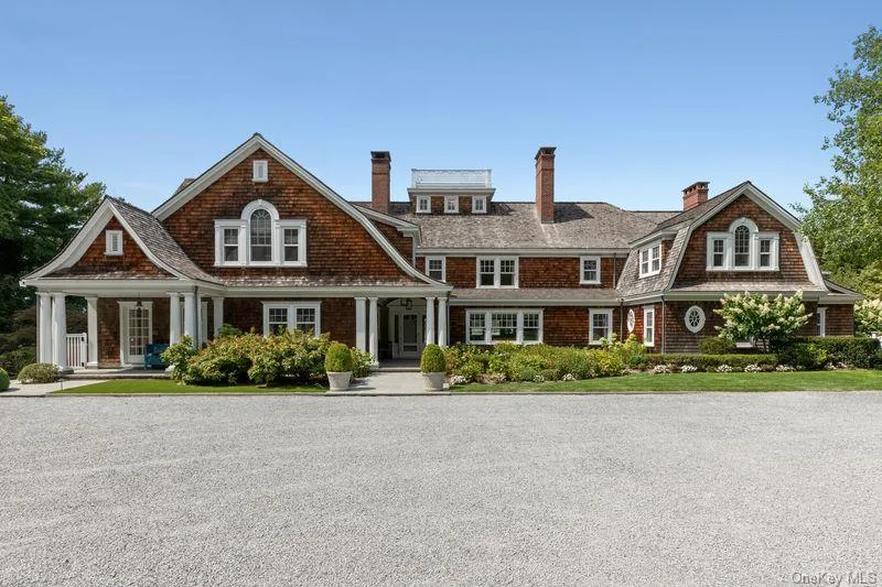75 Cove Neck Road, Oyster Bay, NY, 6 Bedrooms Bedrooms, 12 Rooms Rooms,5 BathroomsBathrooms,Residential,For Rent,Cove Neck,0,987710 75 Cove Neck Road, Oyster Bay, NY, 6 Bedrooms Bedrooms, 12 Rooms Rooms,5 BathroomsBathrooms,Residential,For Rent,Cove Neck,0,987710