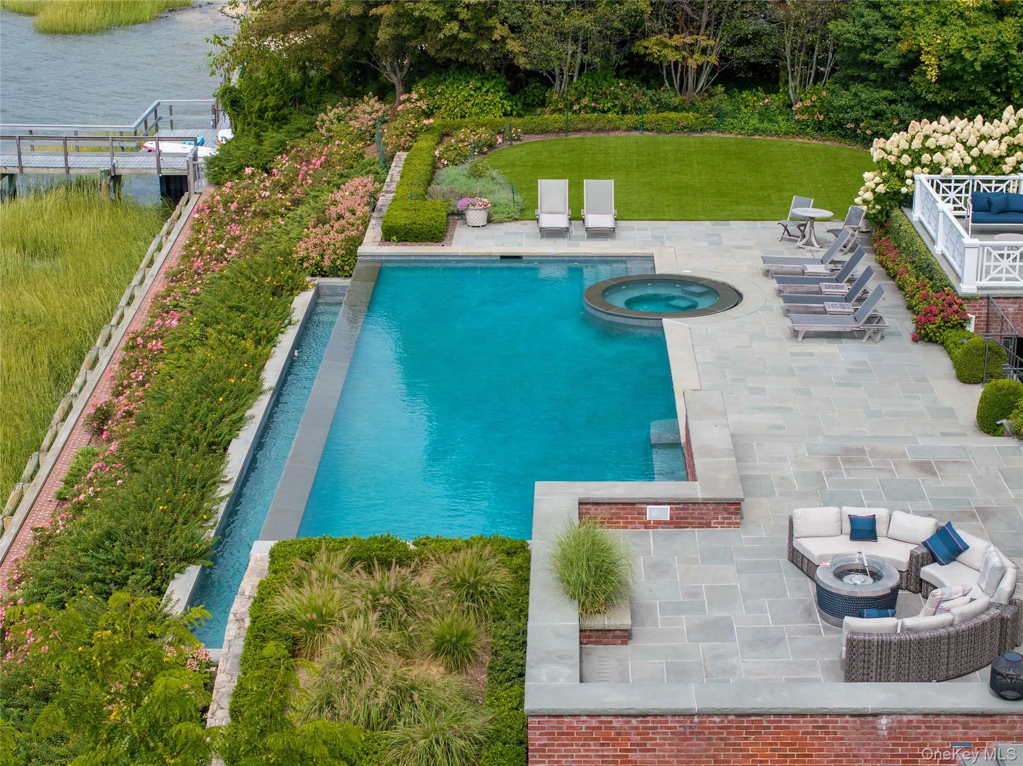 75 Cove Neck Road, Oyster Bay, NY, 6 Bedrooms Bedrooms, 12 Rooms Rooms,5 BathroomsBathrooms,Residential,For Rent,Cove Neck,0,987710 75 Cove Neck Road, Oyster Bay, NY, 6 Bedrooms Bedrooms, 12 Rooms Rooms,5 BathroomsBathrooms,Residential,For Rent,Cove Neck,0,987710