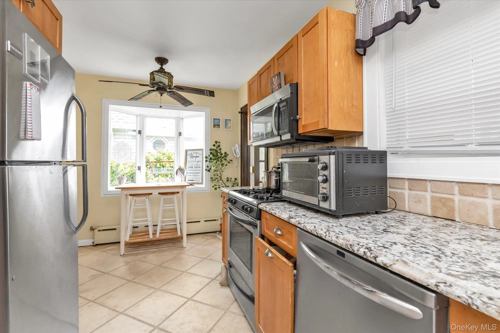 52 Syracuse Street, North Hempstead, NY, 3 Bedrooms Bedrooms, 12 Rooms Rooms,2 BathroomsBathrooms,Residential,For Rent,Syracuse,0,987711 52 Syracuse Street, North Hempstead, NY, 3 Bedrooms Bedrooms, 12 Rooms Rooms,2 BathroomsBathrooms,Residential,For Rent,Syracuse,0,987711