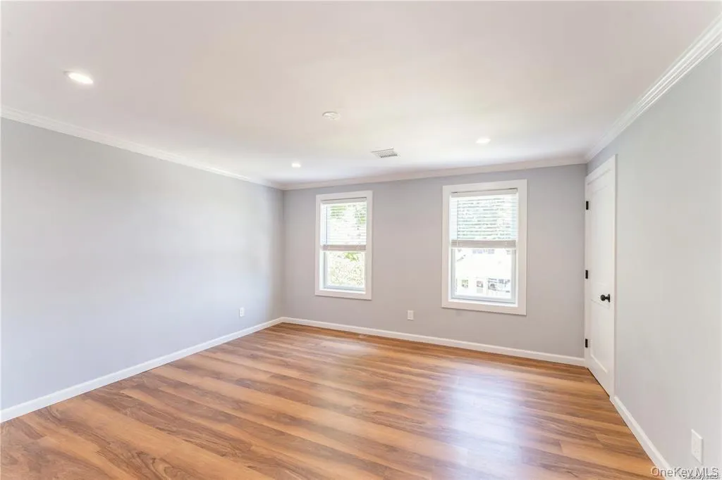 5 Carlton Avenue, North Hempstead, NY, 3 Bedrooms Bedrooms, 5 Rooms Rooms,2 BathroomsBathrooms,Residential Lease,For Rent,Carlton,0,987720 5 Carlton Avenue, North Hempstead, NY, 3 Bedrooms Bedrooms, 5 Rooms Rooms,2 BathroomsBathrooms,Residential Lease,For Rent,Carlton,0,987720