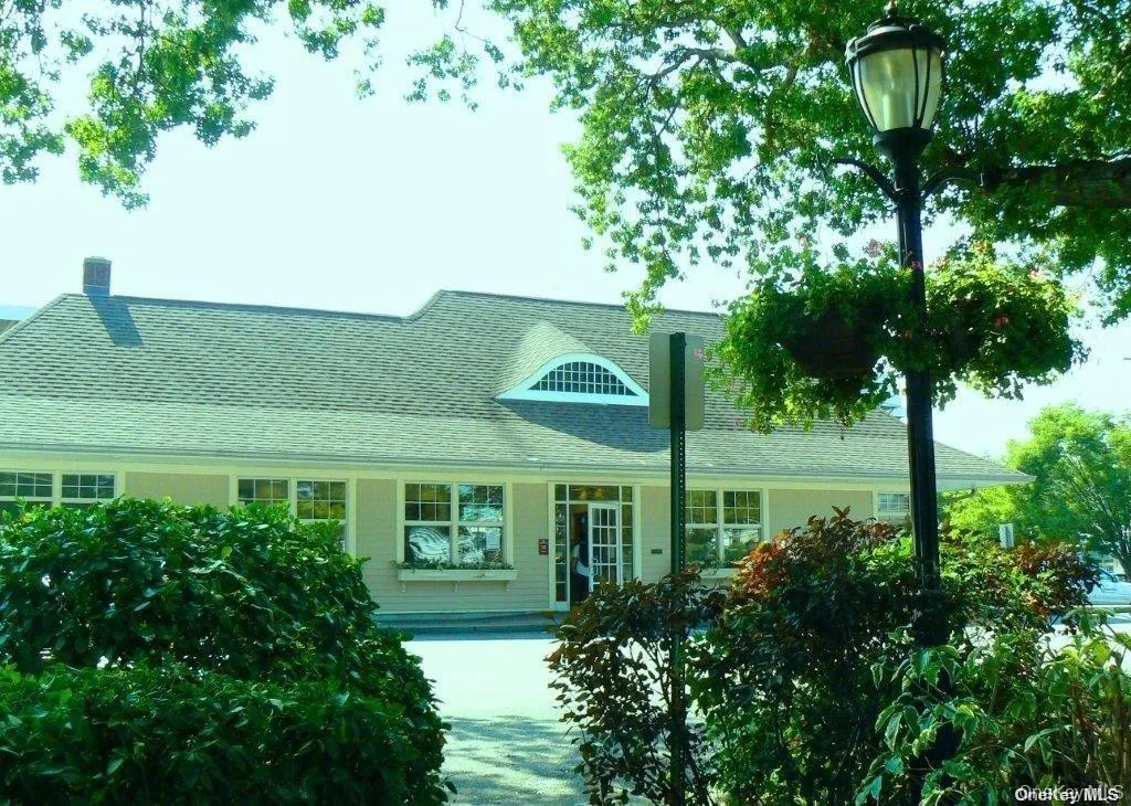 5 Carlton Avenue, North Hempstead, NY, 3 Bedrooms Bedrooms, 5 Rooms Rooms,2 BathroomsBathrooms,Residential Lease,For Rent,Carlton,0,987720 5 Carlton Avenue, North Hempstead, NY, 3 Bedrooms Bedrooms, 5 Rooms Rooms,2 BathroomsBathrooms,Residential Lease,For Rent,Carlton,0,987720