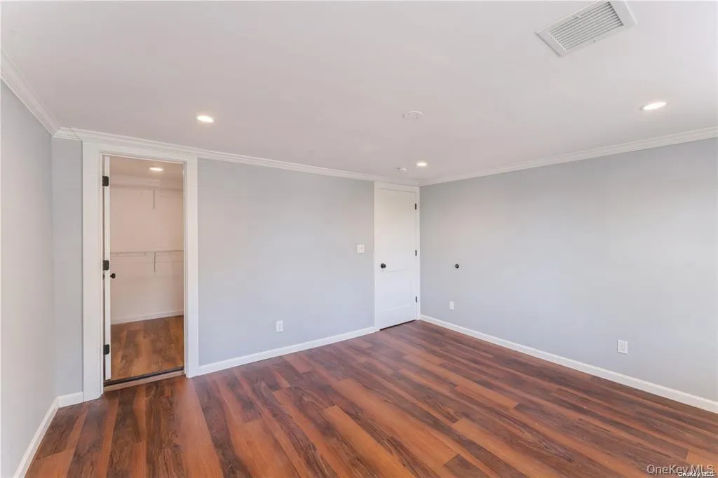 5 Carlton Avenue, North Hempstead, NY, 3 Bedrooms Bedrooms, 5 Rooms Rooms,2 BathroomsBathrooms,Residential Lease,For Rent,Carlton,0,987720 5 Carlton Avenue, North Hempstead, NY, 3 Bedrooms Bedrooms, 5 Rooms Rooms,2 BathroomsBathrooms,Residential Lease,For Rent,Carlton,0,987720