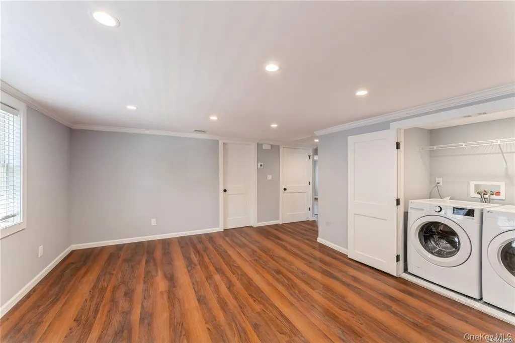 5 Carlton Avenue, North Hempstead, NY, 3 Bedrooms Bedrooms, 5 Rooms Rooms,2 BathroomsBathrooms,Residential Lease,For Rent,Carlton,0,987720 5 Carlton Avenue, North Hempstead, NY, 3 Bedrooms Bedrooms, 5 Rooms Rooms,2 BathroomsBathrooms,Residential Lease,For Rent,Carlton,0,987720