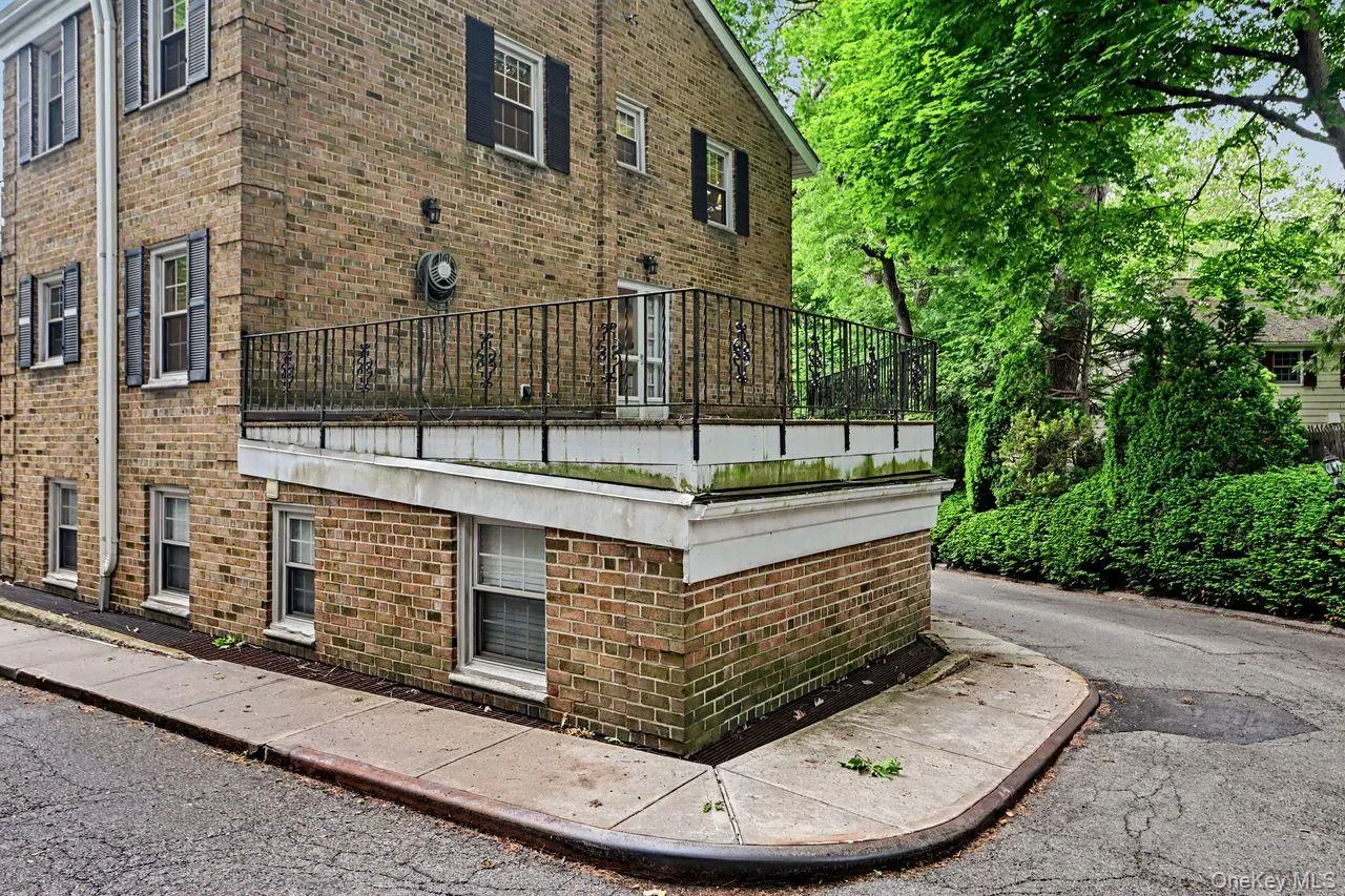 This view showcases premium corner location This view showcases premium corner location
