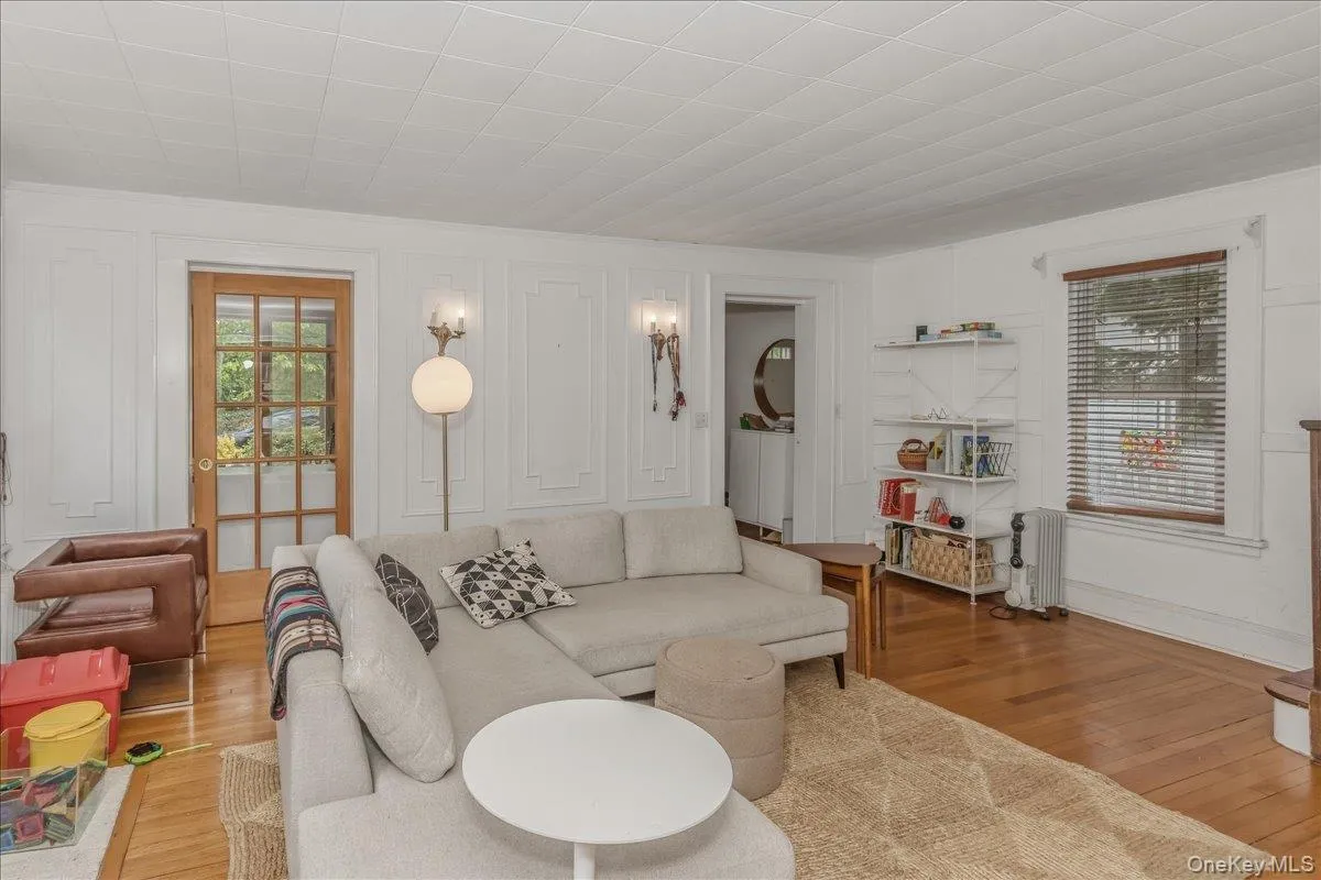 4311 Westmoreland Street, New York, NY, 4 Bedrooms Bedrooms, 7 Rooms Rooms,2 BathroomsBathrooms,Residential,For Rent,Westmoreland,0,987724 4311 Westmoreland Street, New York, NY, 4 Bedrooms Bedrooms, 7 Rooms Rooms,2 BathroomsBathrooms,Residential,For Rent,Westmoreland,0,987724