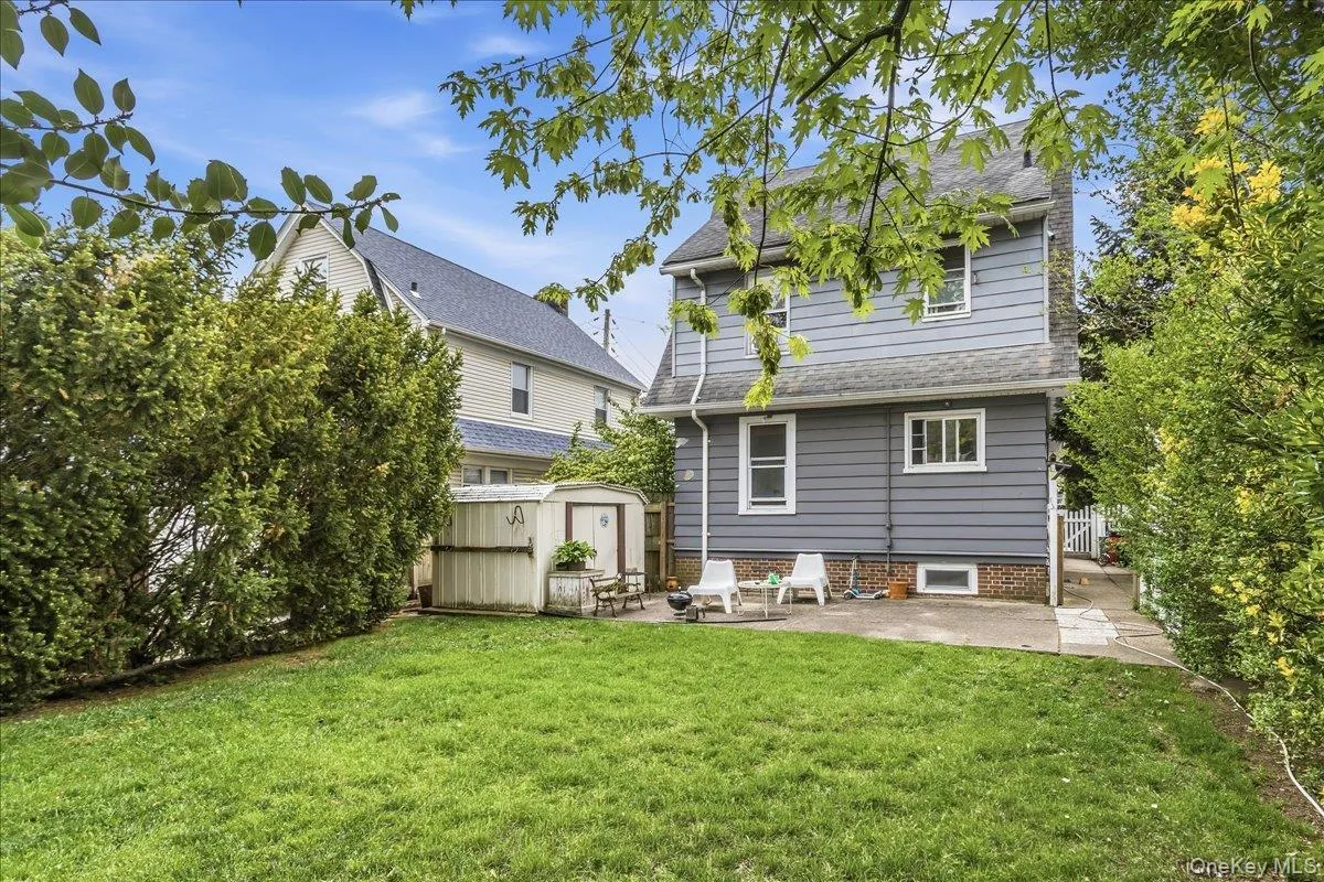 4311 Westmoreland Street, New York, NY, 4 Bedrooms Bedrooms, 7 Rooms Rooms,2 BathroomsBathrooms,Residential,For Rent,Westmoreland,0,987724 4311 Westmoreland Street, New York, NY, 4 Bedrooms Bedrooms, 7 Rooms Rooms,2 BathroomsBathrooms,Residential,For Rent,Westmoreland,0,987724