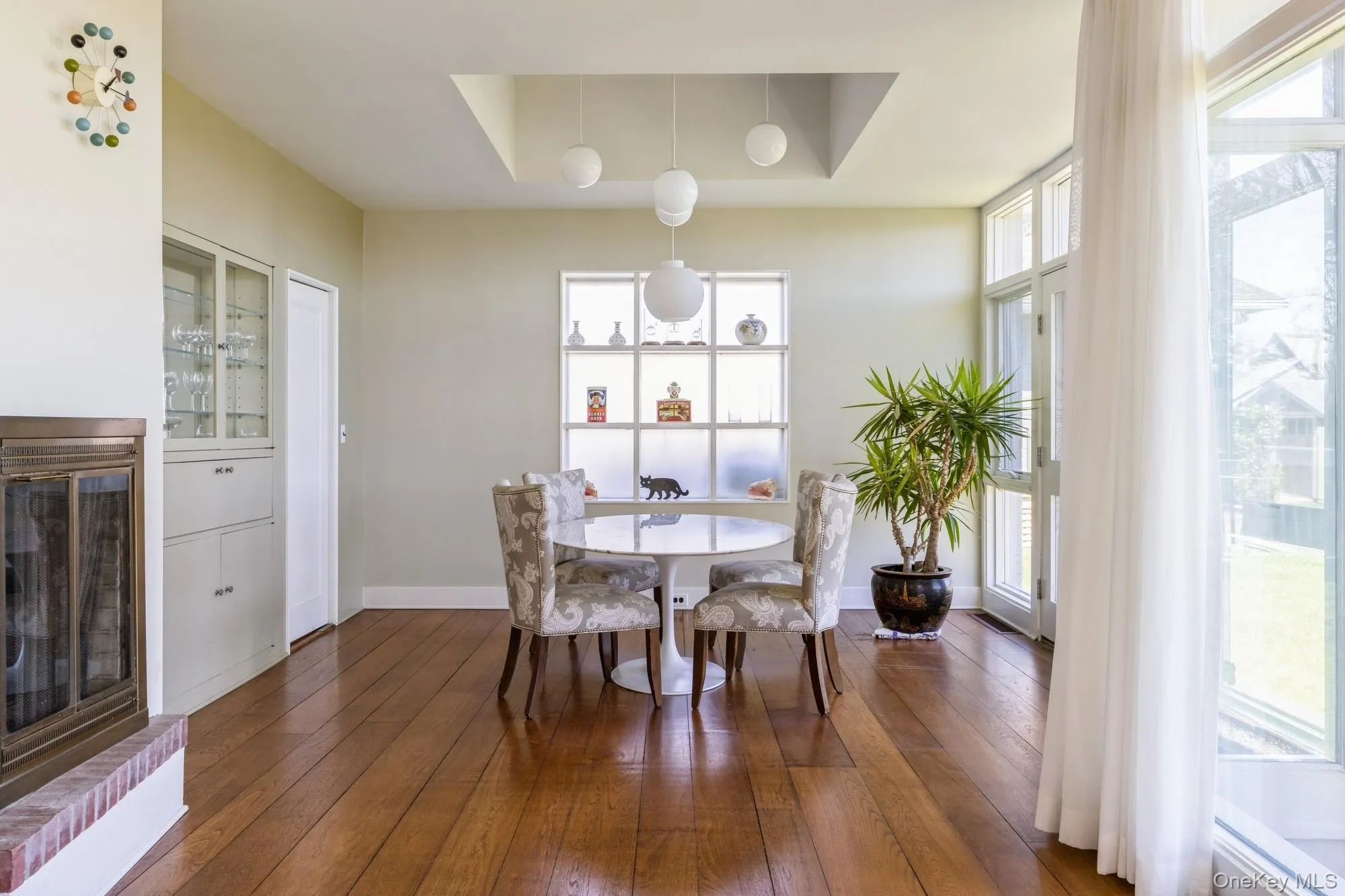 29 Alden Lane, Southampton, NY, 4 Bedrooms Bedrooms, 12 Rooms Rooms,4 BathroomsBathrooms,Residential Lease,For Rent,Alden,0,987726 29 Alden Lane, Southampton, NY, 4 Bedrooms Bedrooms, 12 Rooms Rooms,4 BathroomsBathrooms,Residential Lease,For Rent,Alden,0,987726