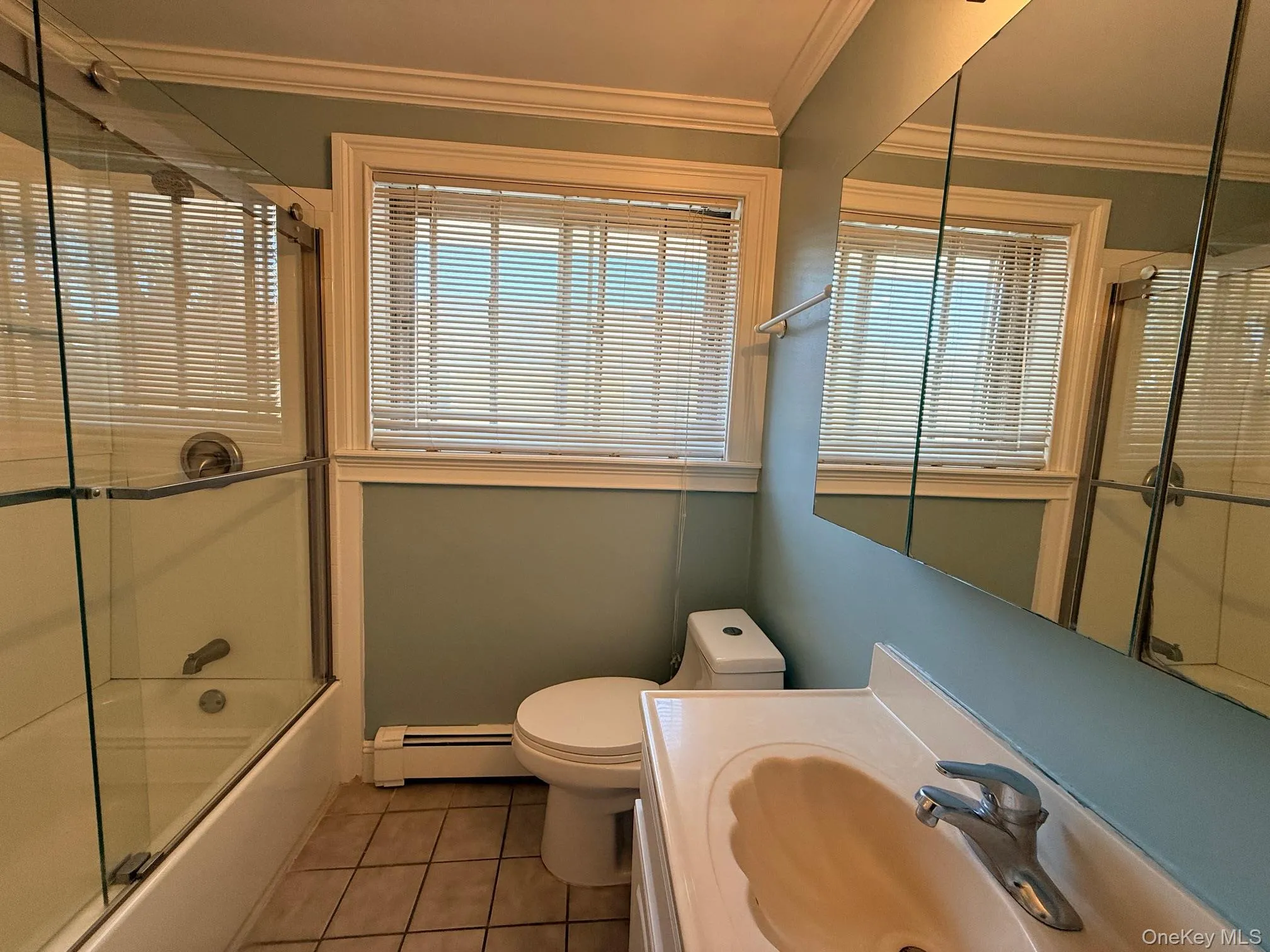 Full Bathroom Full Bathroom