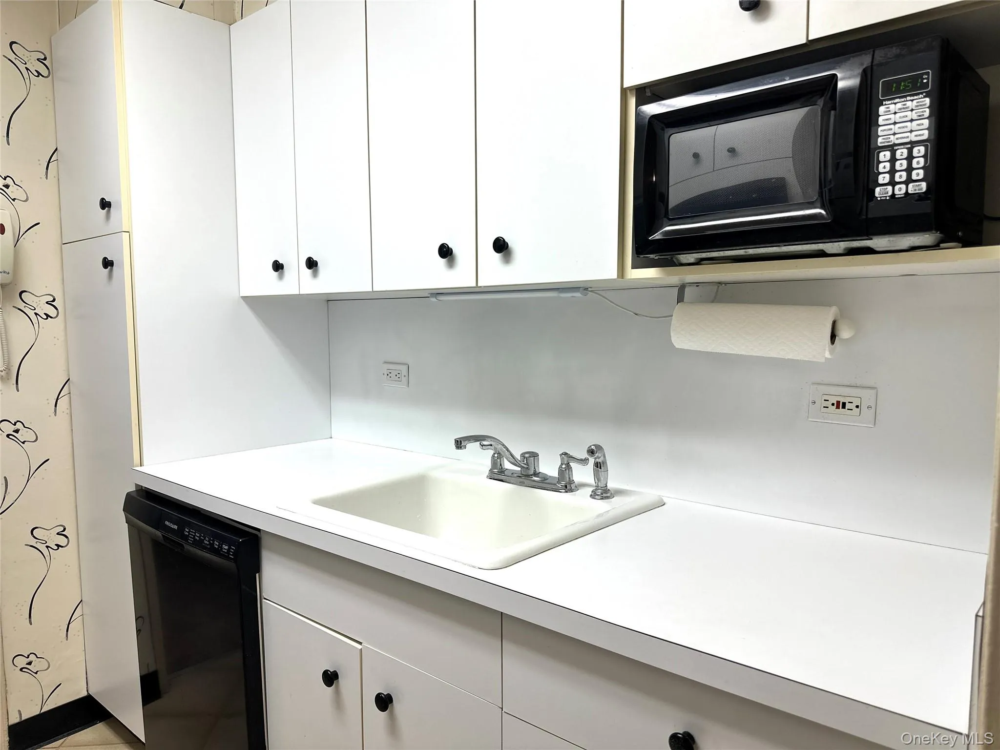 2265 Gerritsen Avenue, New York, NY, 2 Bedrooms Bedrooms, 4 Rooms Rooms,1 BathroomBathrooms,Residential,For Rent,Gerritsen,0,987746 2265 Gerritsen Avenue, New York, NY, 2 Bedrooms Bedrooms, 4 Rooms Rooms,1 BathroomBathrooms,Residential,For Rent,Gerritsen,0,987746