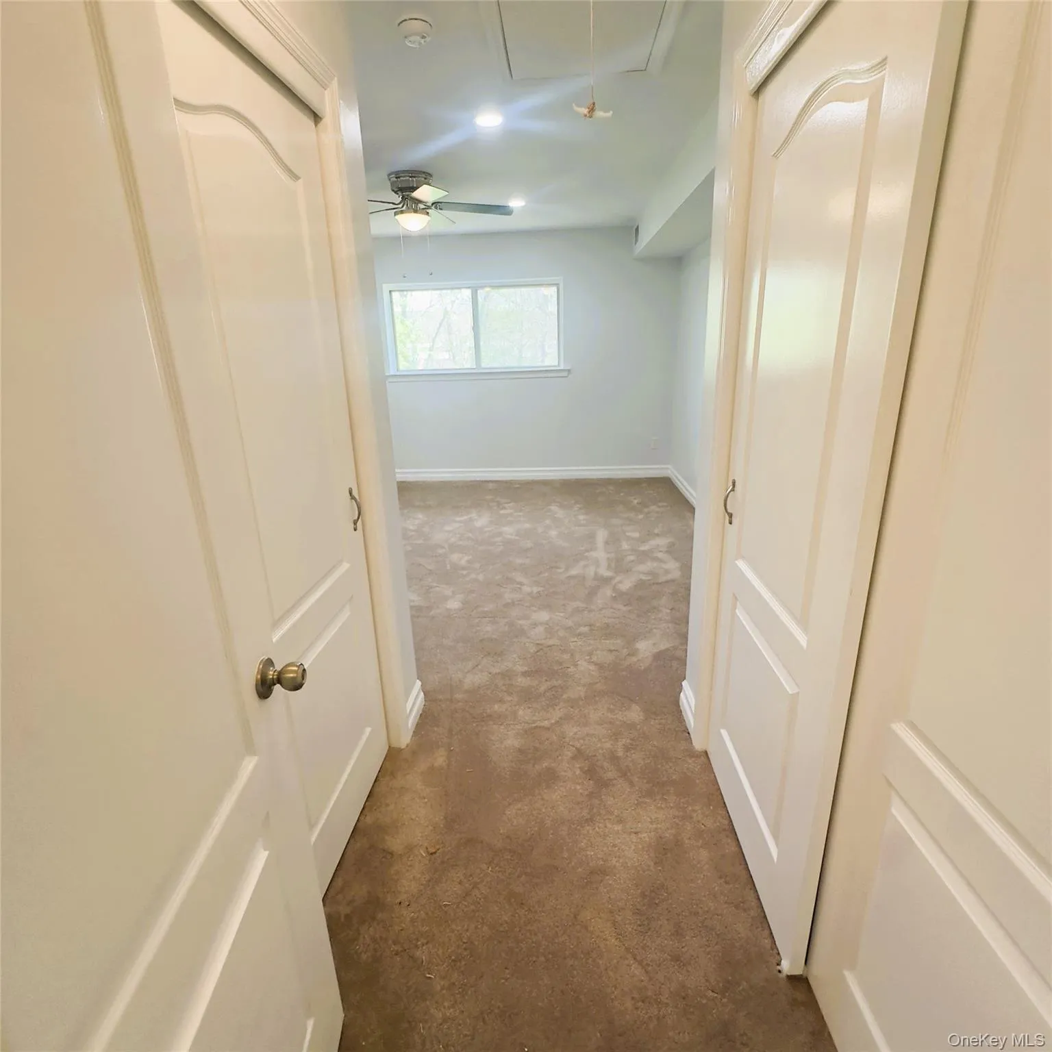 Entrance to master bedroom, his/her closets. Entrance to master bedroom, his/her closets.