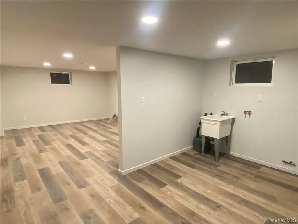 18 Mountain Road, Tuxedo, NY, 1 Bedroom Bedrooms, 4 Rooms Rooms,1 BathroomBathrooms,Residential Lease,For Rent,Mountain,0,987748 18 Mountain Road, Tuxedo, NY, 1 Bedroom Bedrooms, 4 Rooms Rooms,1 BathroomBathrooms,Residential Lease,For Rent,Mountain,0,987748