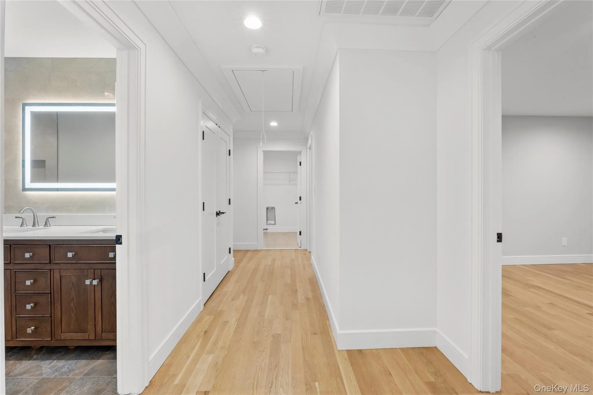 12 Patience Lane, Hempstead, NY, 5 Bedrooms Bedrooms, 9 Rooms Rooms,4 BathroomsBathrooms,Residential,For Rent,Patience,0,987750 12 Patience Lane, Hempstead, NY, 5 Bedrooms Bedrooms, 9 Rooms Rooms,4 BathroomsBathrooms,Residential,For Rent,Patience,0,987750