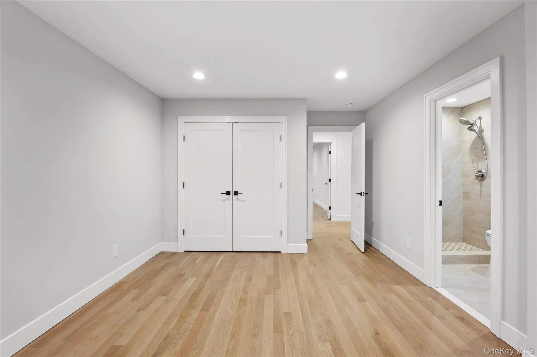 12 Patience Lane, Hempstead, NY, 5 Bedrooms Bedrooms, 9 Rooms Rooms,4 BathroomsBathrooms,Residential,For Rent,Patience,0,987750 12 Patience Lane, Hempstead, NY, 5 Bedrooms Bedrooms, 9 Rooms Rooms,4 BathroomsBathrooms,Residential,For Rent,Patience,0,987750