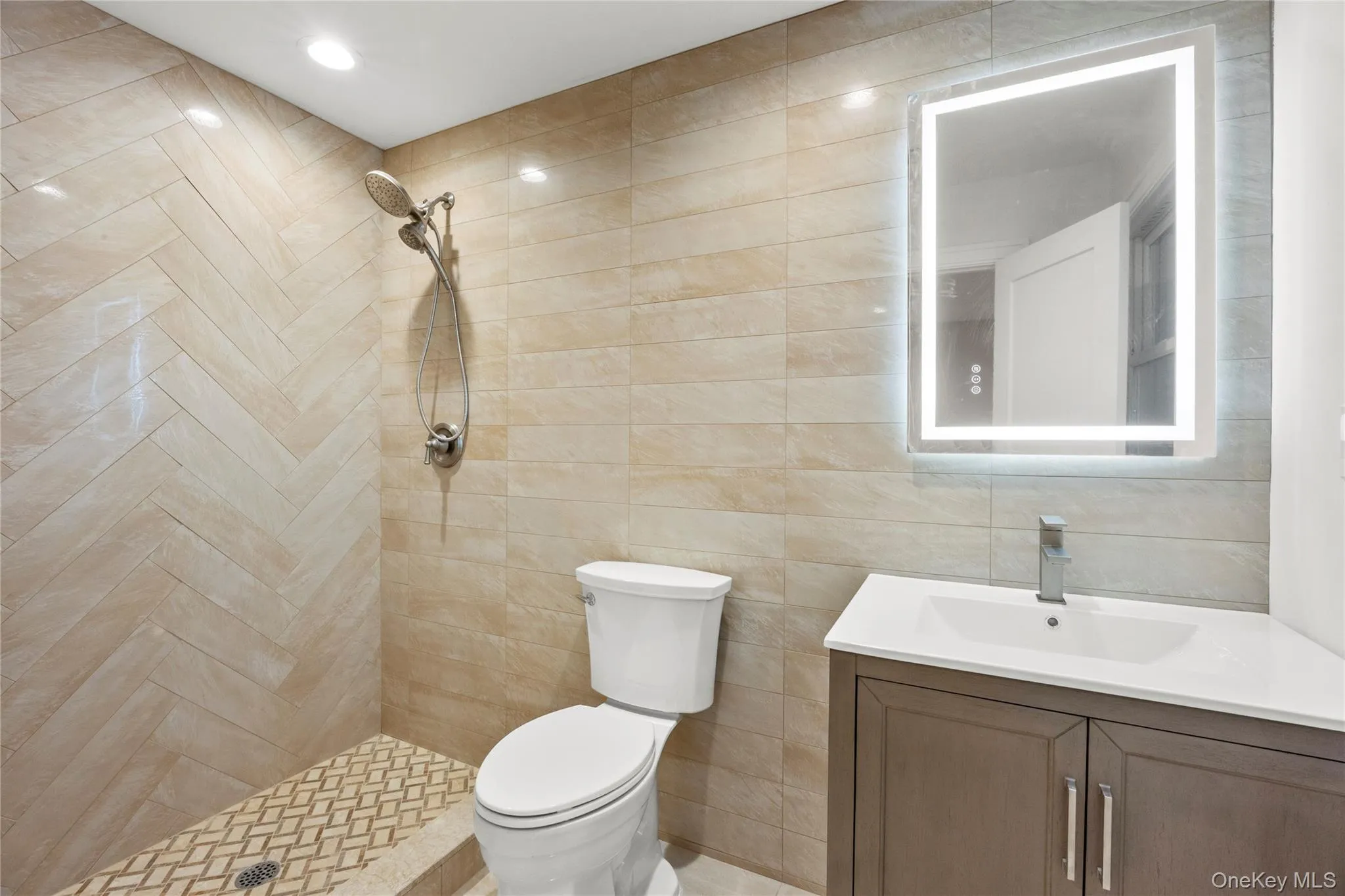 12 Patience Lane, Hempstead, NY, 5 Bedrooms Bedrooms, 9 Rooms Rooms,4 BathroomsBathrooms,Residential,For Rent,Patience,0,987750 12 Patience Lane, Hempstead, NY, 5 Bedrooms Bedrooms, 9 Rooms Rooms,4 BathroomsBathrooms,Residential,For Rent,Patience,0,987750