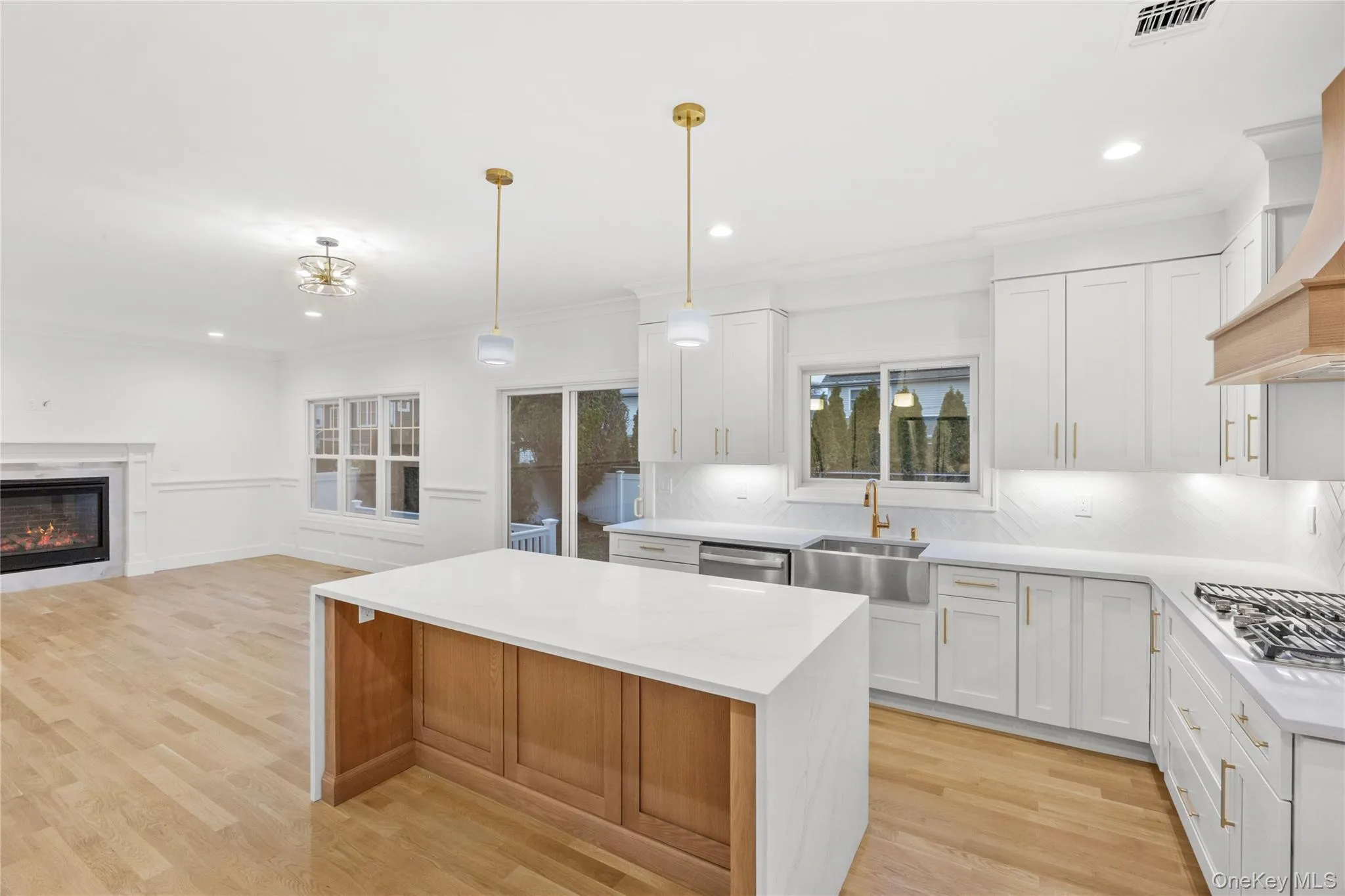 12 Patience Lane, Hempstead, NY, 5 Bedrooms Bedrooms, 9 Rooms Rooms,4 BathroomsBathrooms,Residential,For Rent,Patience,0,987750 12 Patience Lane, Hempstead, NY, 5 Bedrooms Bedrooms, 9 Rooms Rooms,4 BathroomsBathrooms,Residential,For Rent,Patience,0,987750