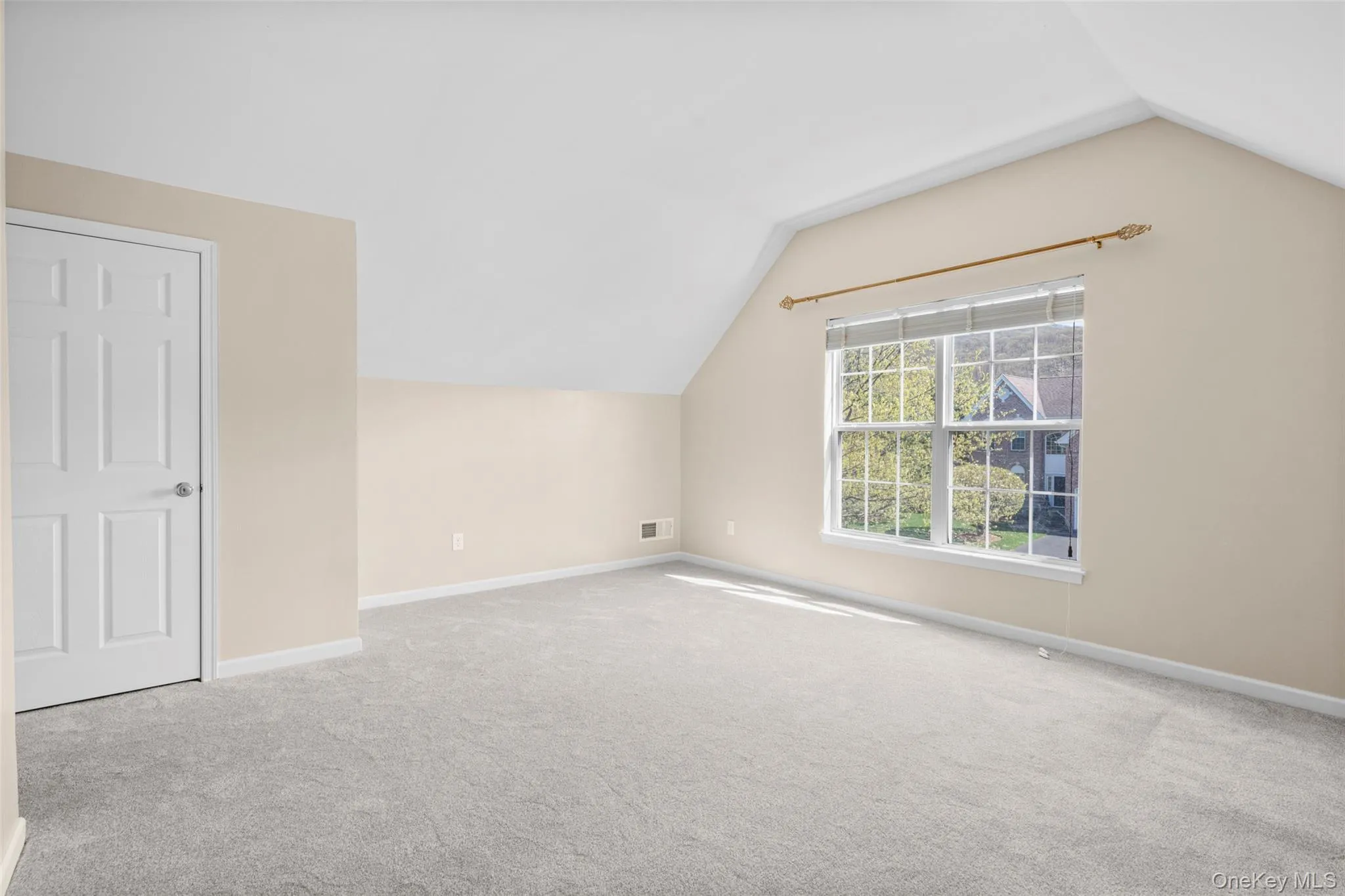 411 Vassar Place, Fishkill, NY, 4 Bedrooms Bedrooms, 12 Rooms Rooms,2 BathroomsBathrooms,Residential,For Rent,Vassar,0,987765 411 Vassar Place, Fishkill, NY, 4 Bedrooms Bedrooms, 12 Rooms Rooms,2 BathroomsBathrooms,Residential,For Rent,Vassar,0,987765